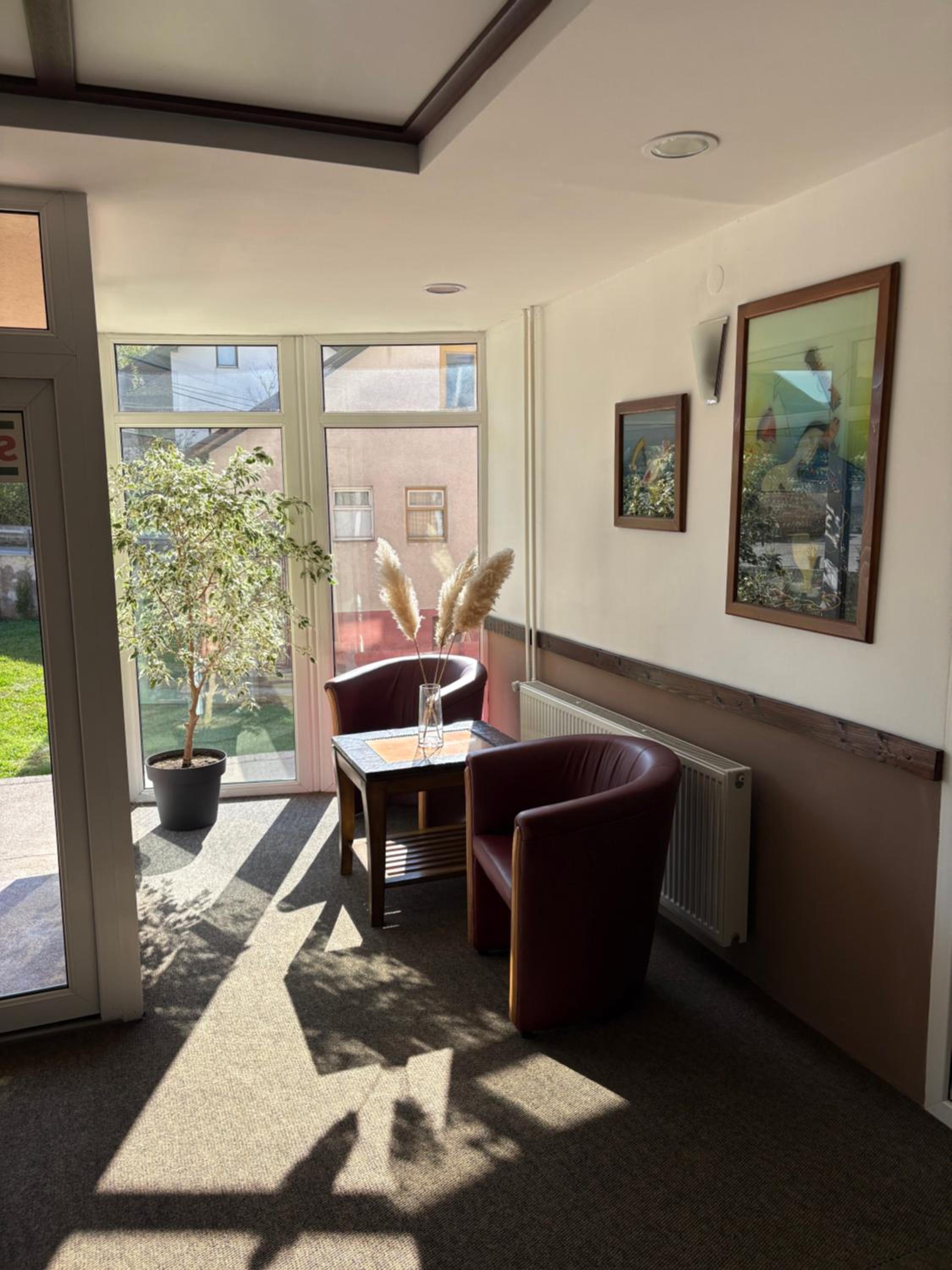 One-Bedroom Apartment with Pool View photo 3