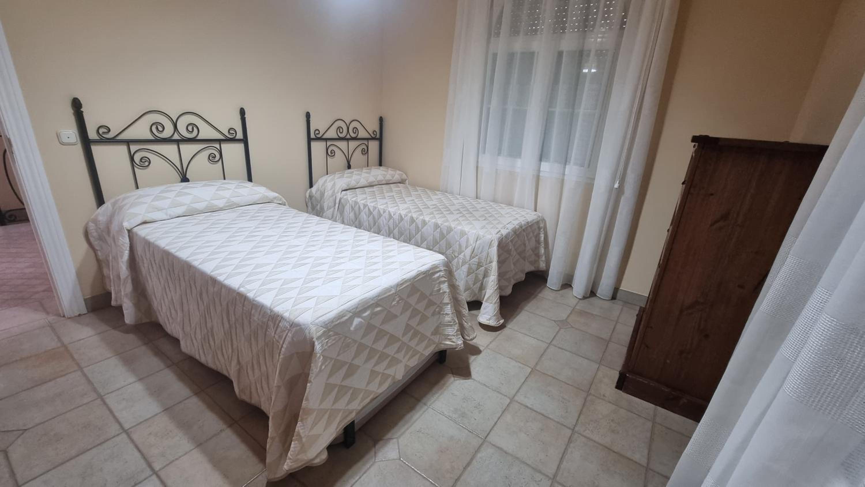 Casa de cinco habitaciones
