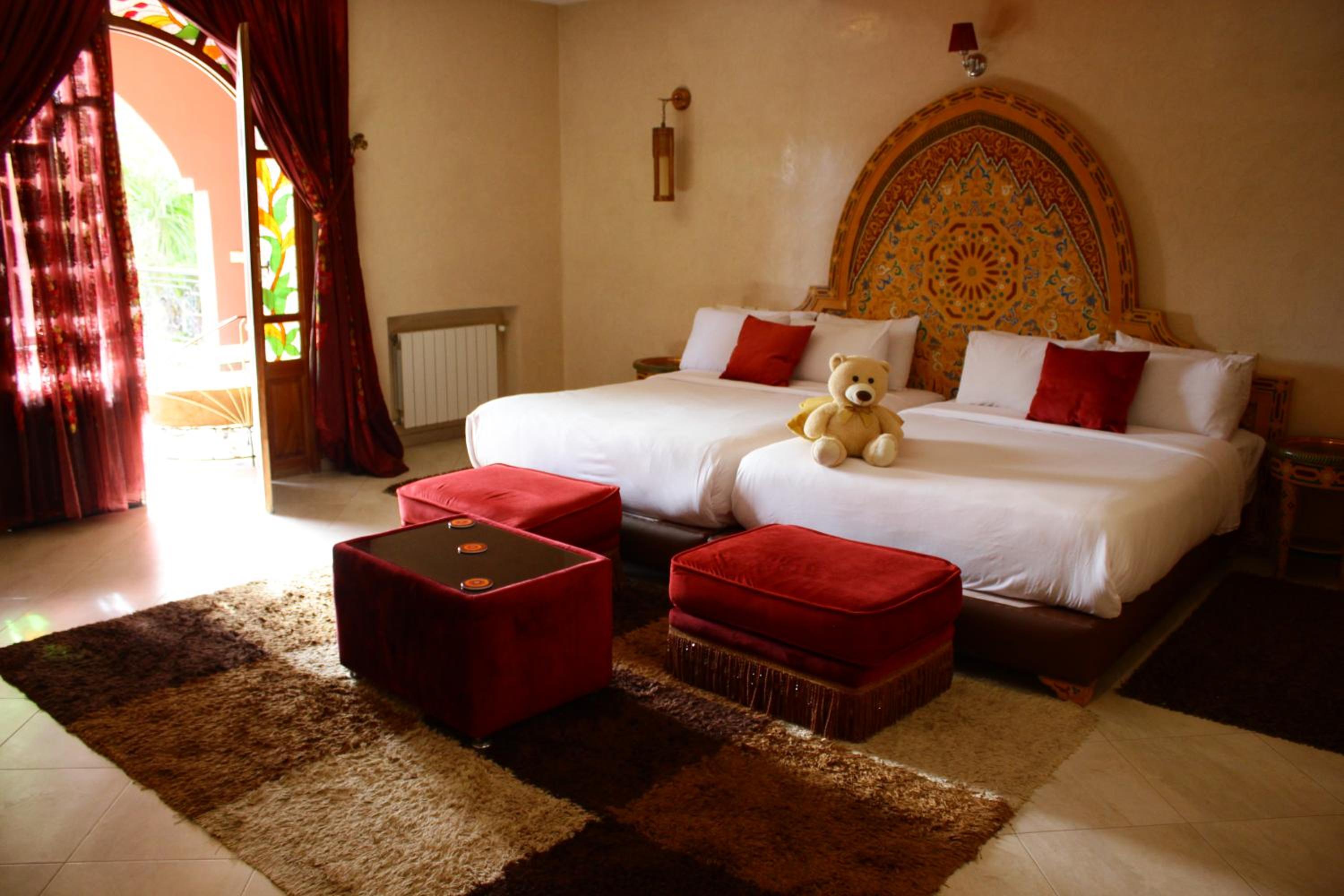 Deluxe Room - Photo 22