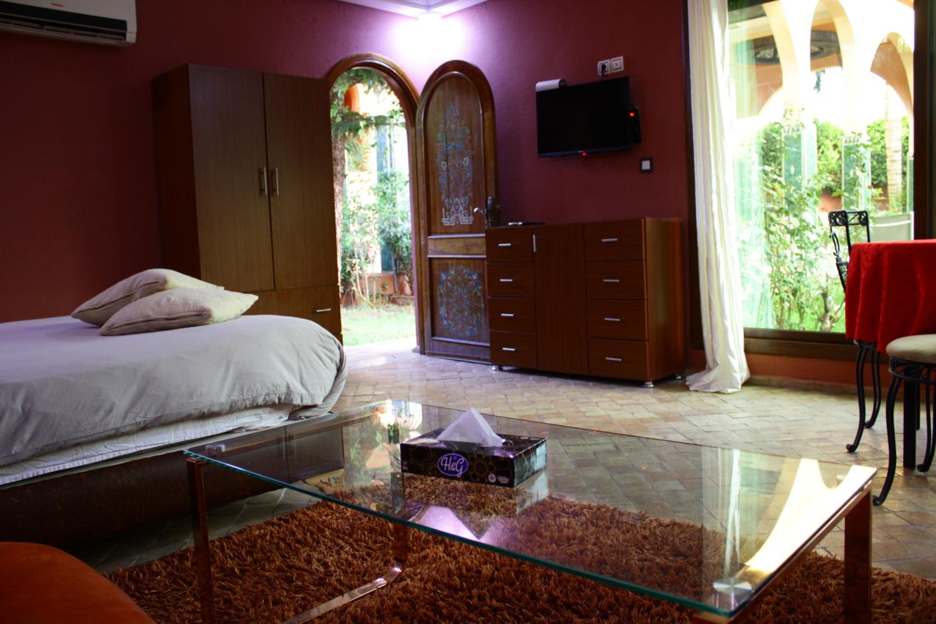 Deluxe Double Room - Photo 10