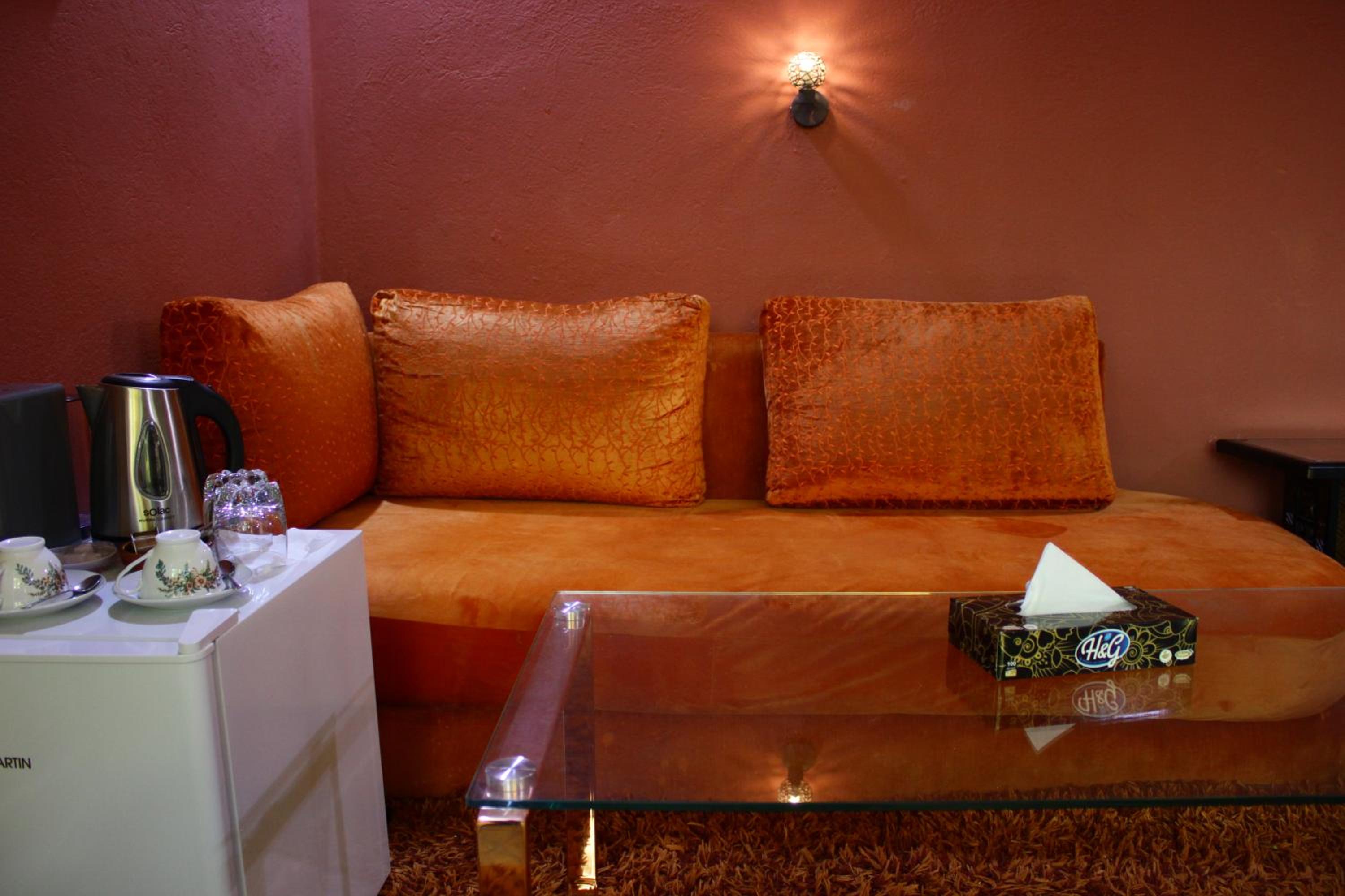 Deluxe Double Room - Photo 12