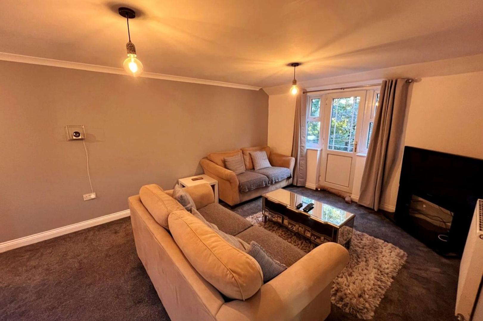 Apartment photo 1