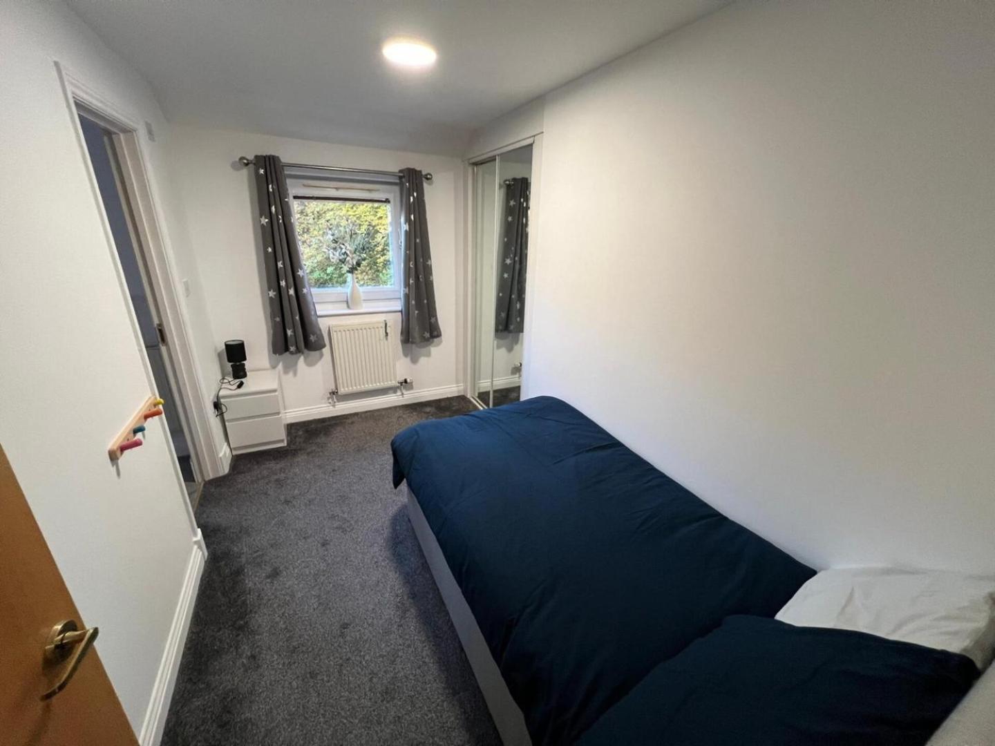 Apartment photo 2