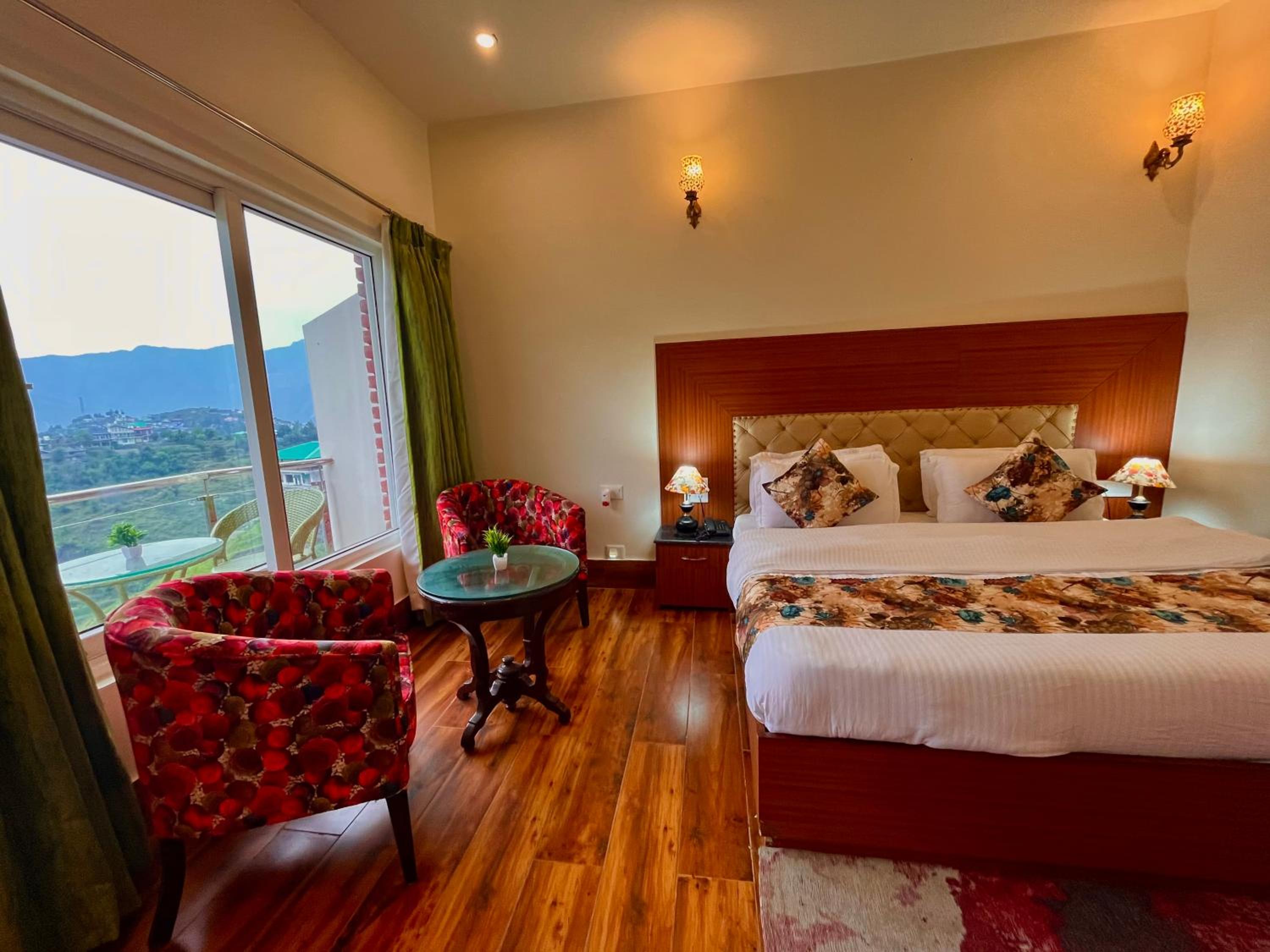 Queen Room With Balcony