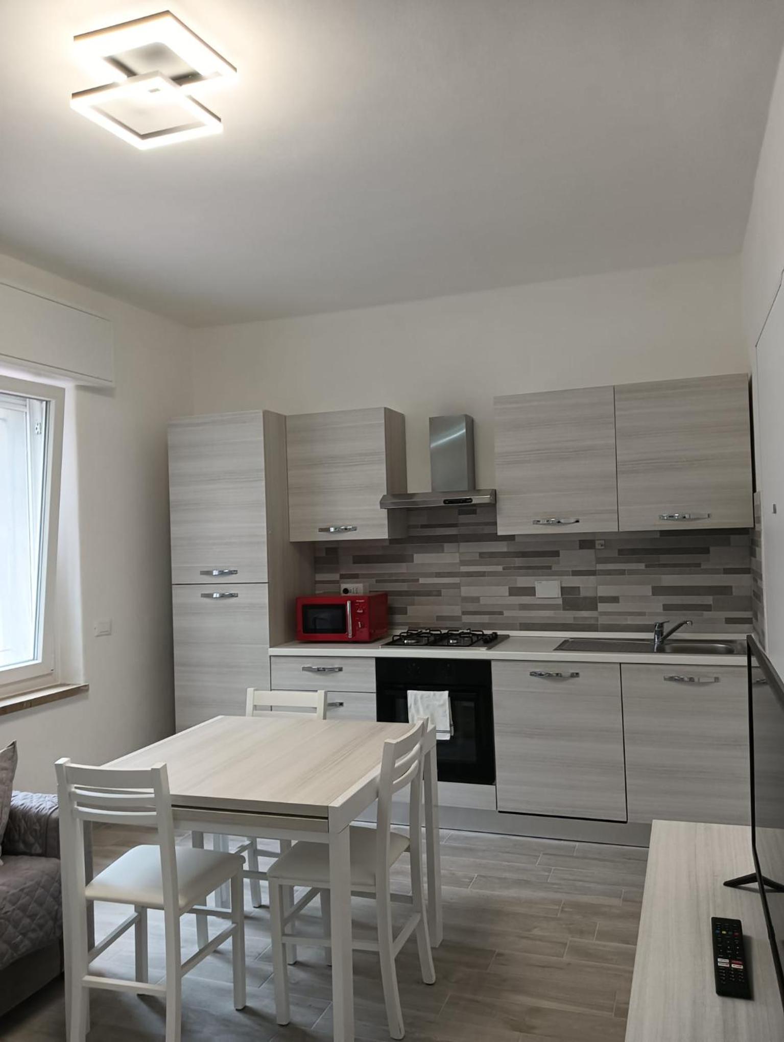 One-Bedroom Apartment photo 3