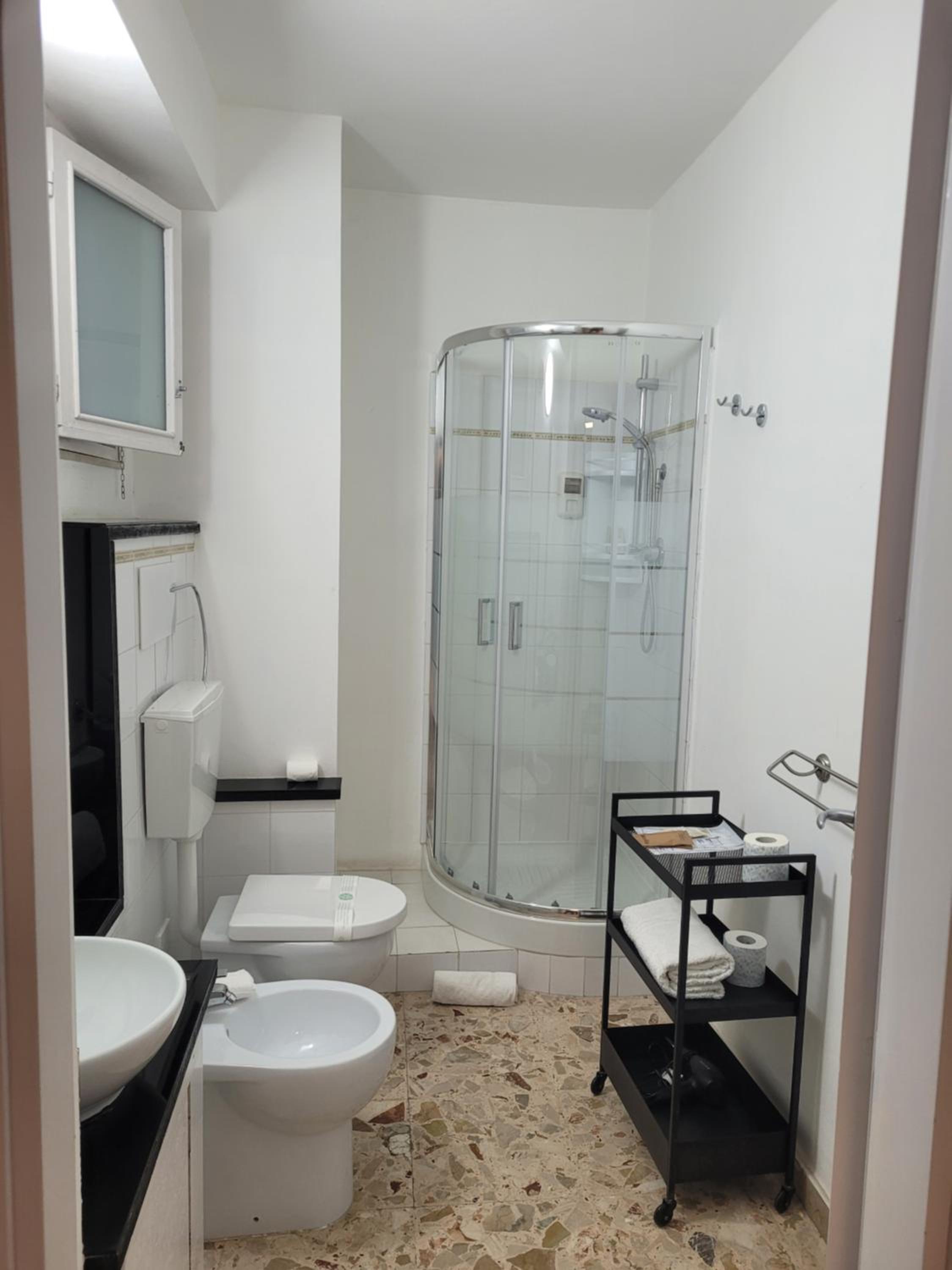Triple Room - Photo 6