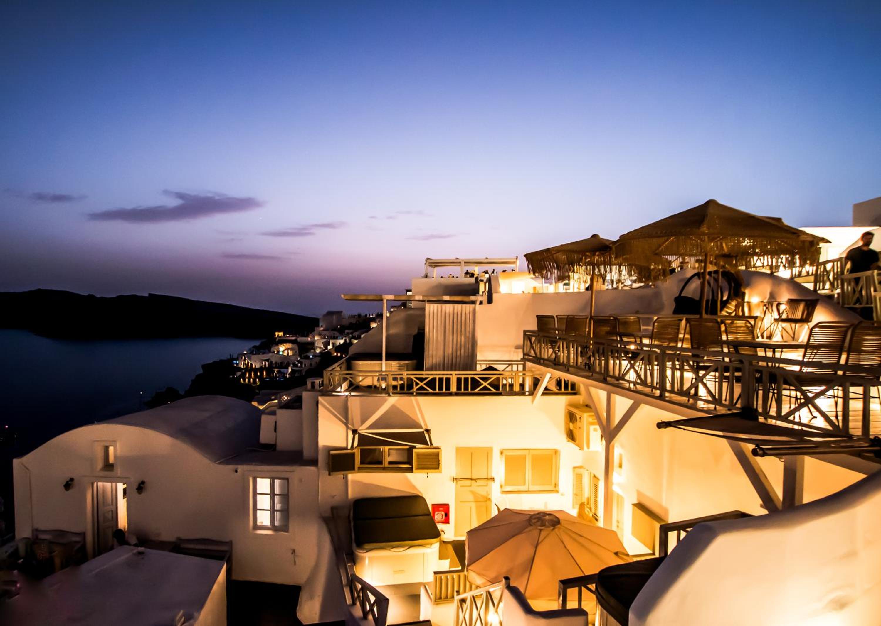 Quadruple Room with Sea View - Photo 7
