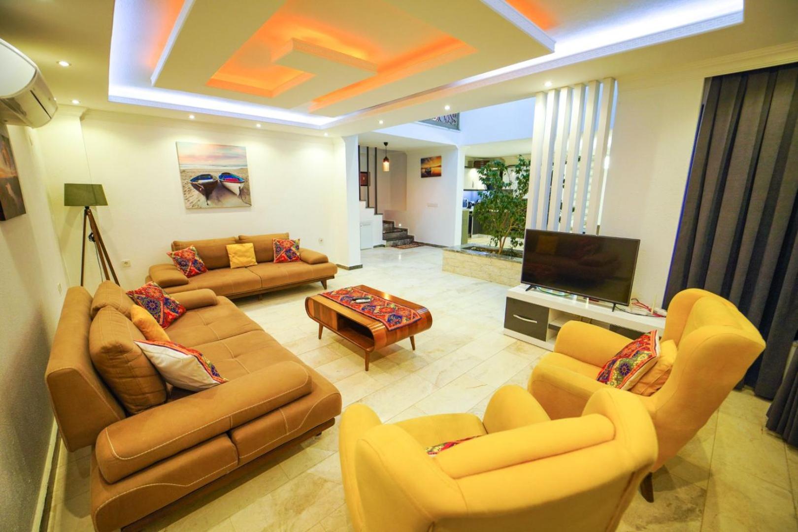 Villa With Private Pool photo 3