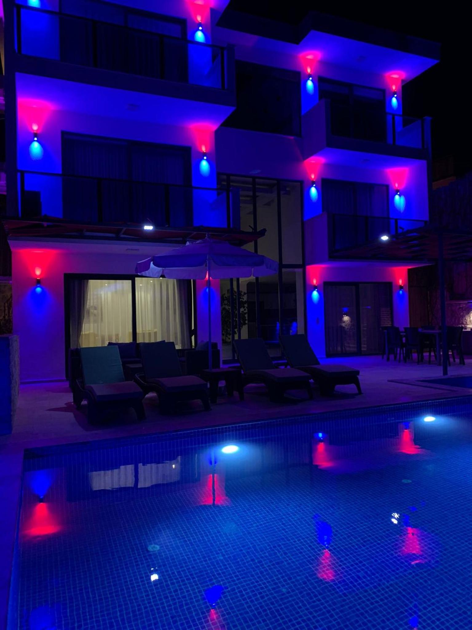 Villa With Private Pool photo 2