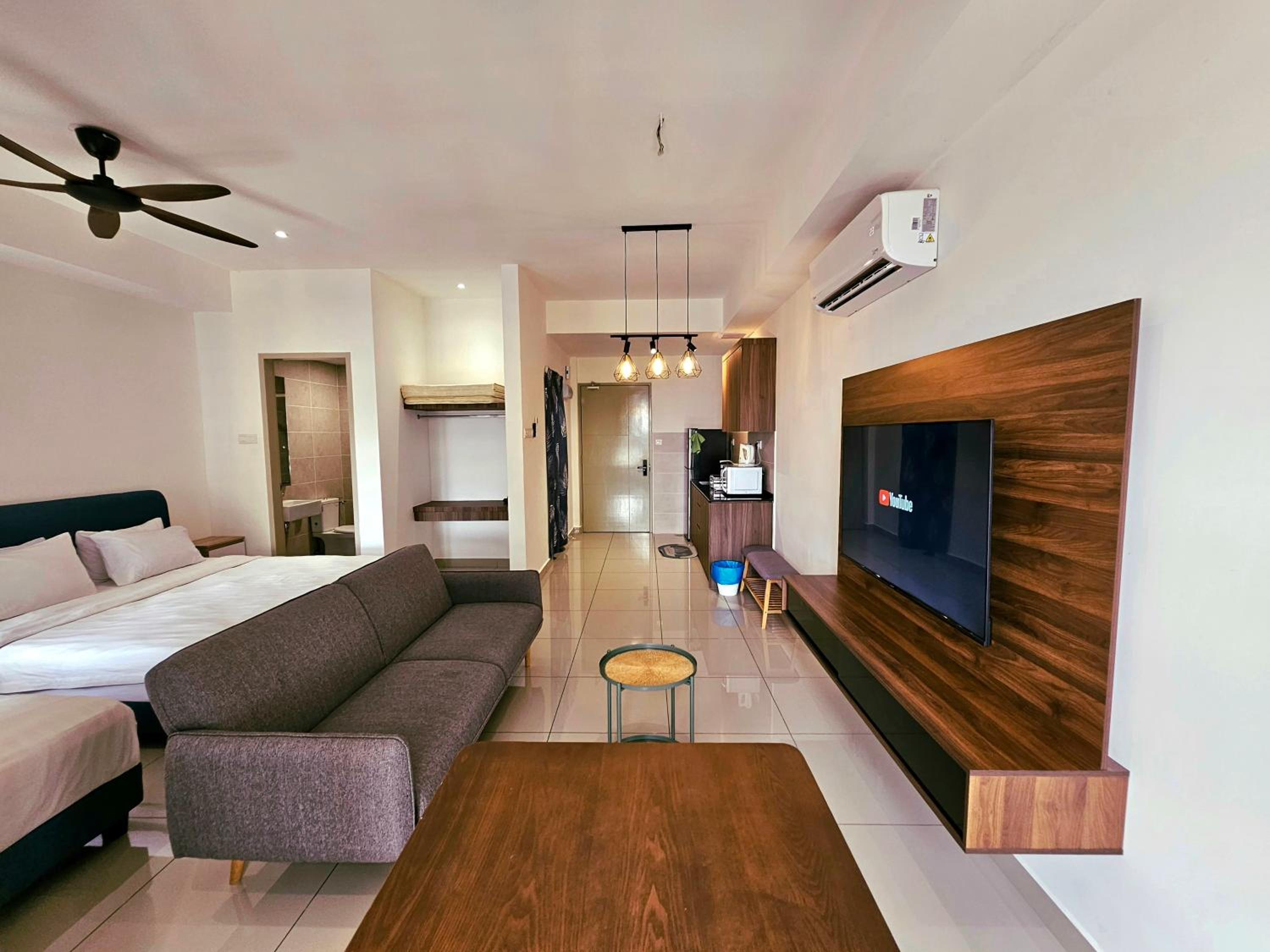 Deluxe Family Studio (Near Pool and Near Elevator) photo 1