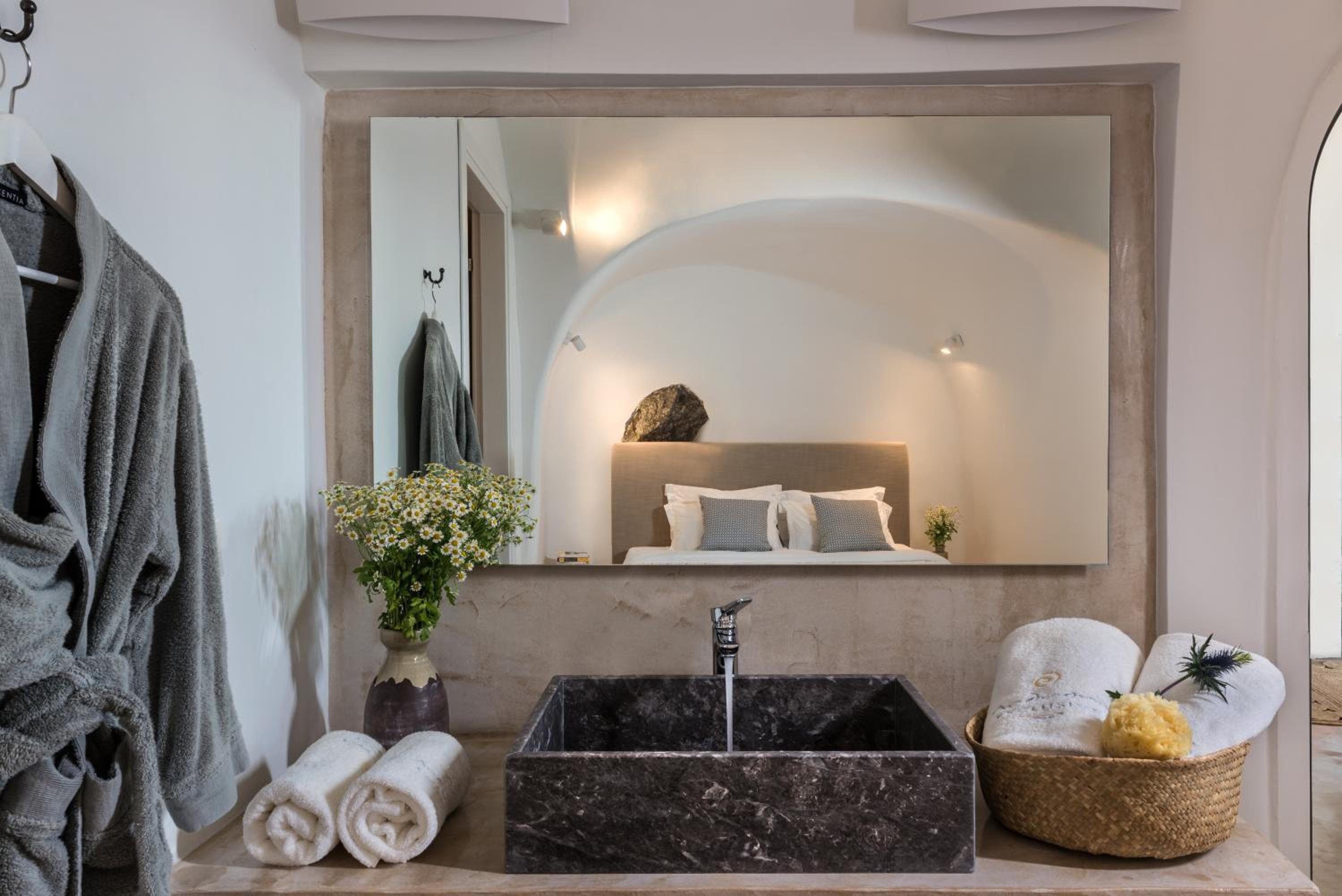 Quadruple Room with Sea View - Photo 2