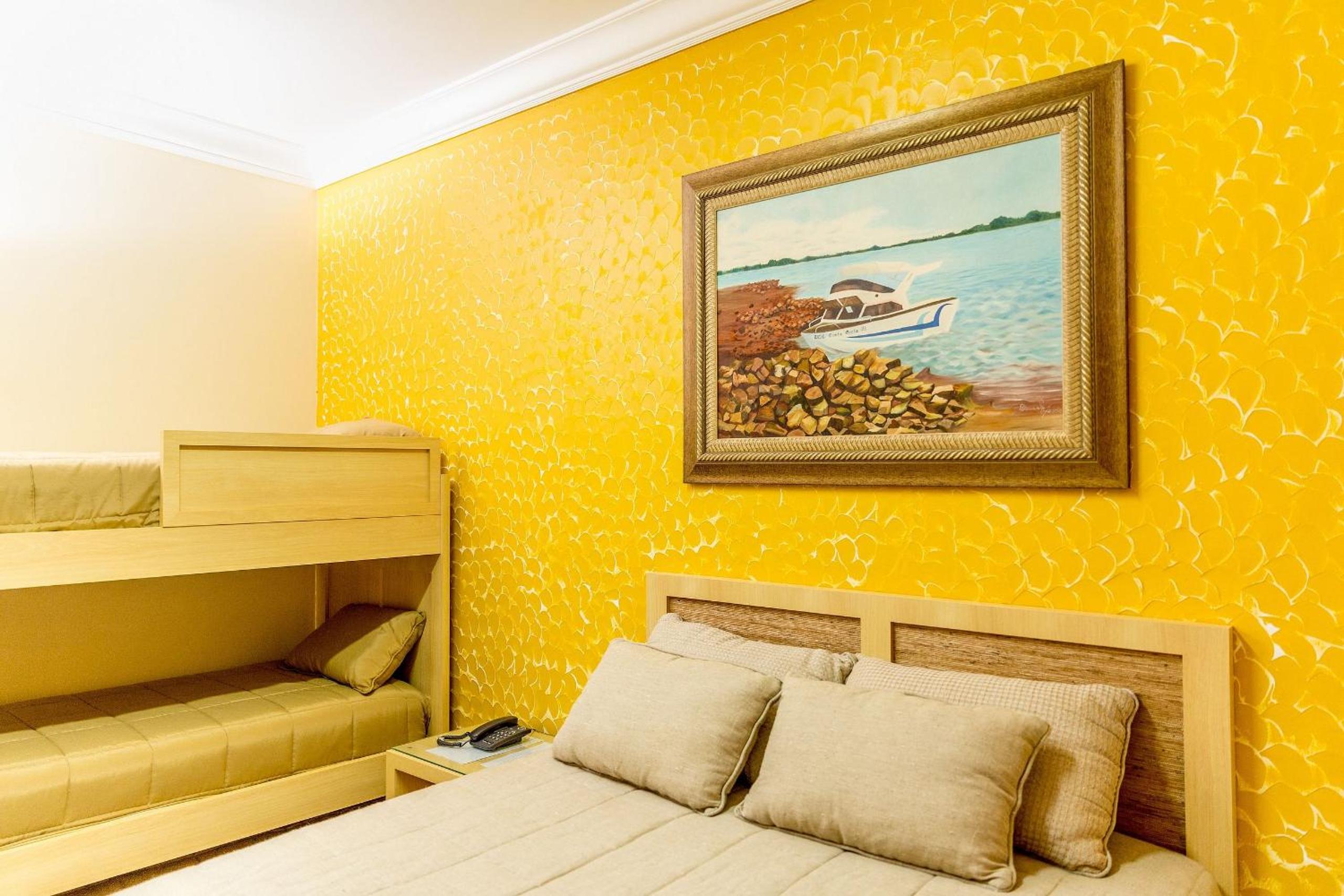 6-Bed Mixed Dormitory Room photo 1