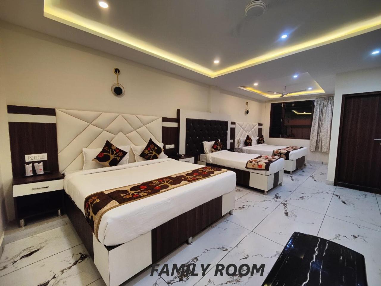 Family Room photo 1