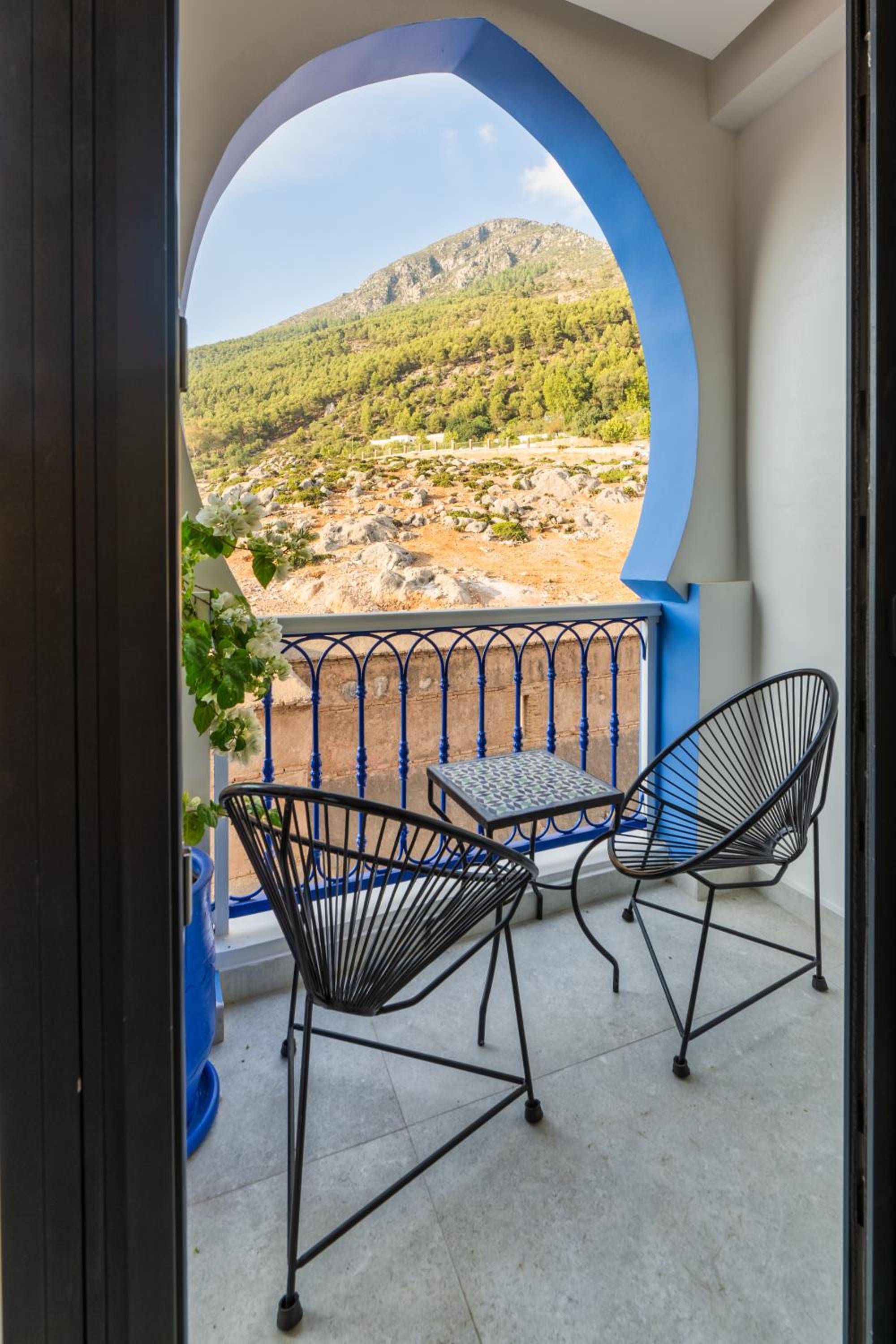 Deluxe Room - Mountain View - Photo 8