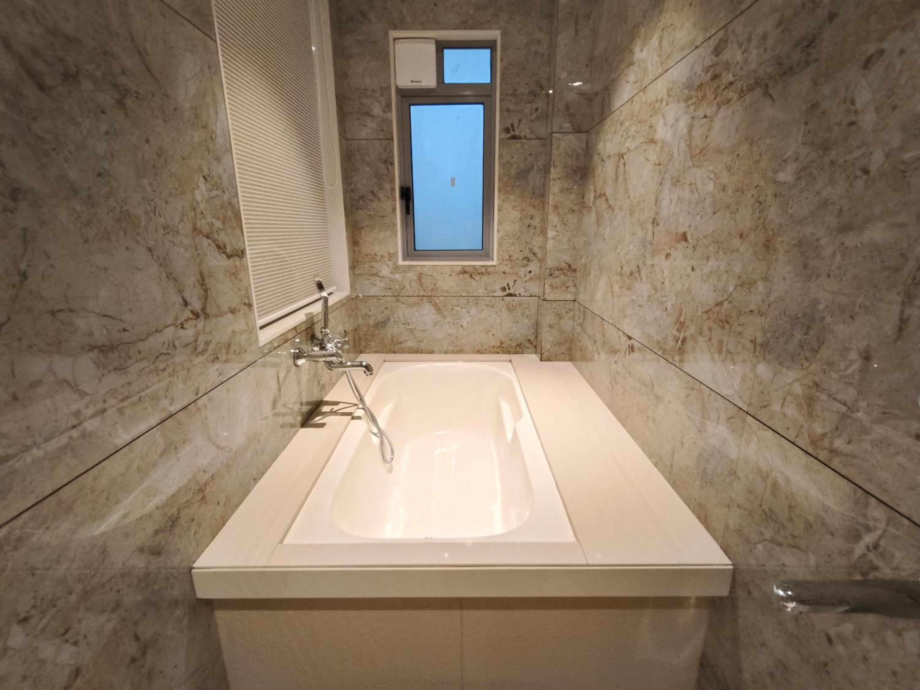 Suite - Photo 6