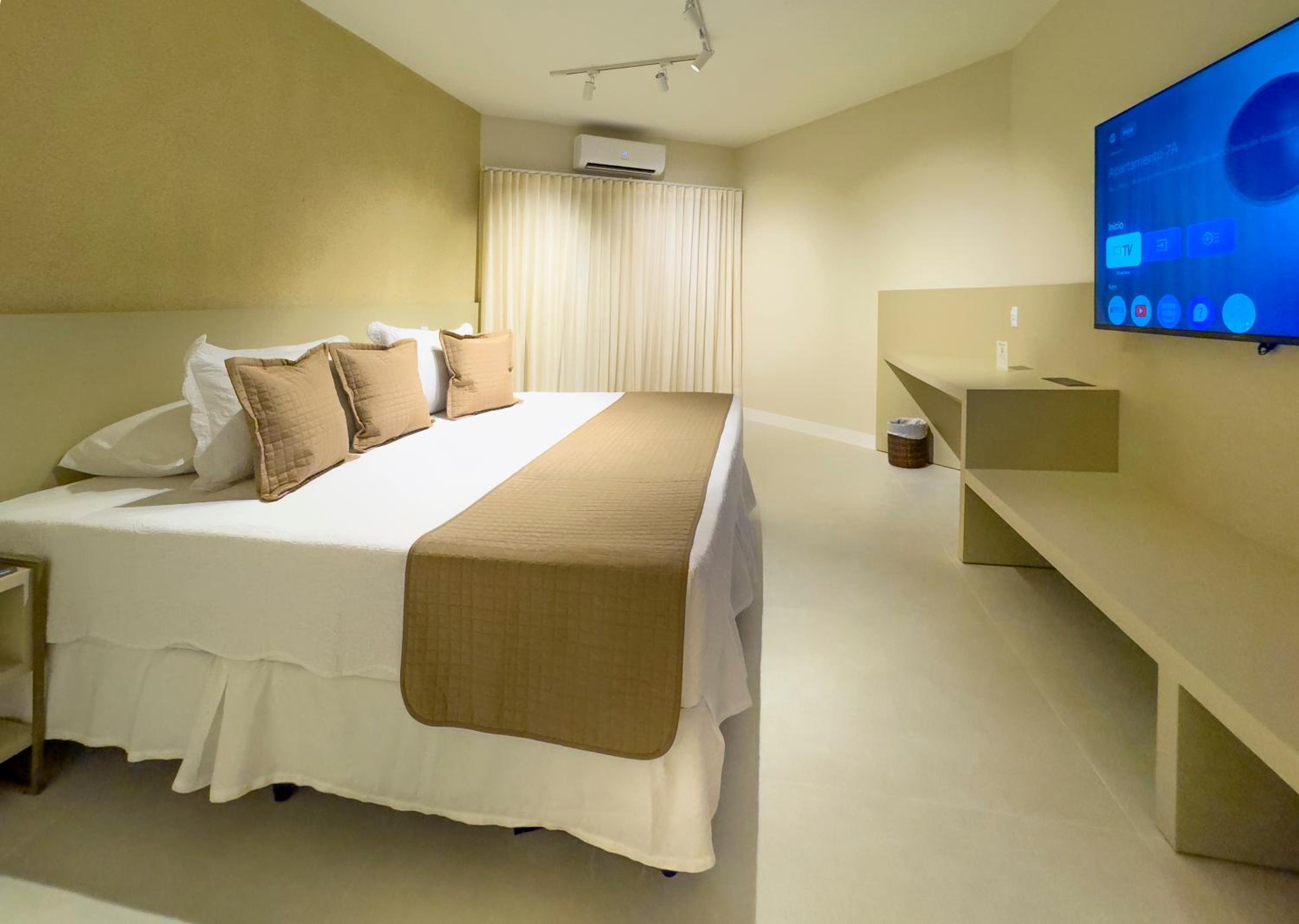 Suite with Bath Tub and Balcony