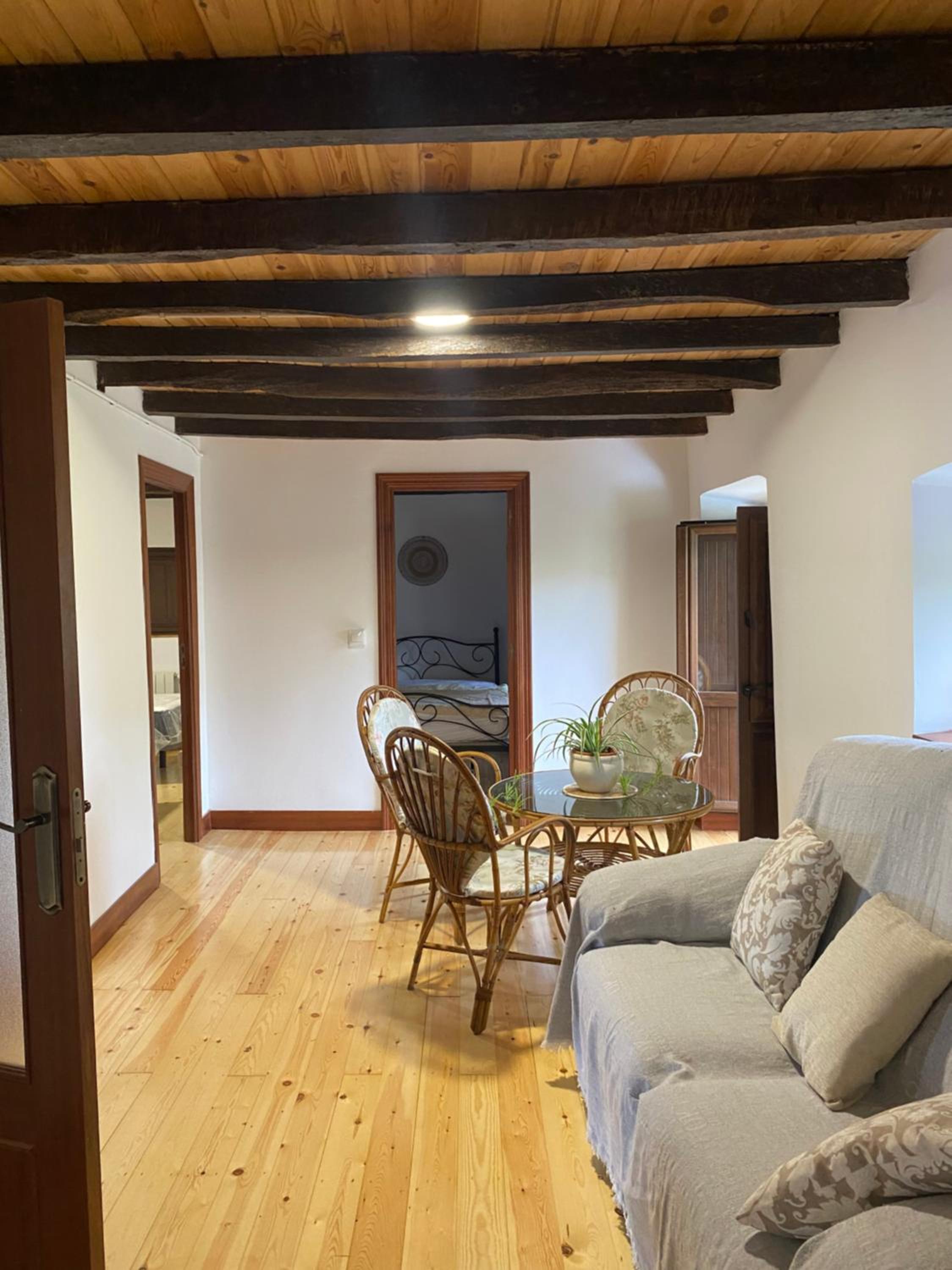 Casa de cinco habitaciones