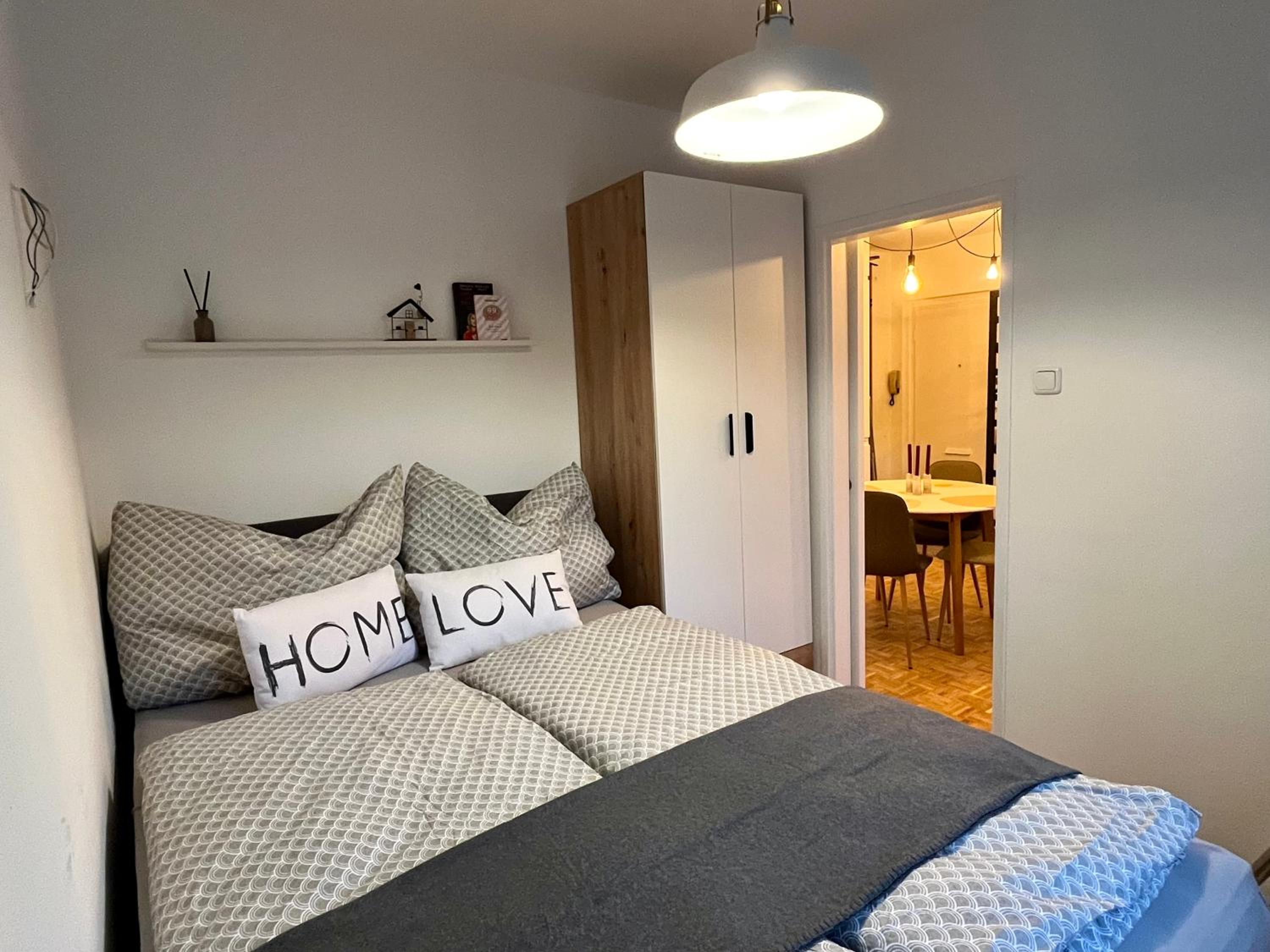 One-Bedroom Apartment photo 3