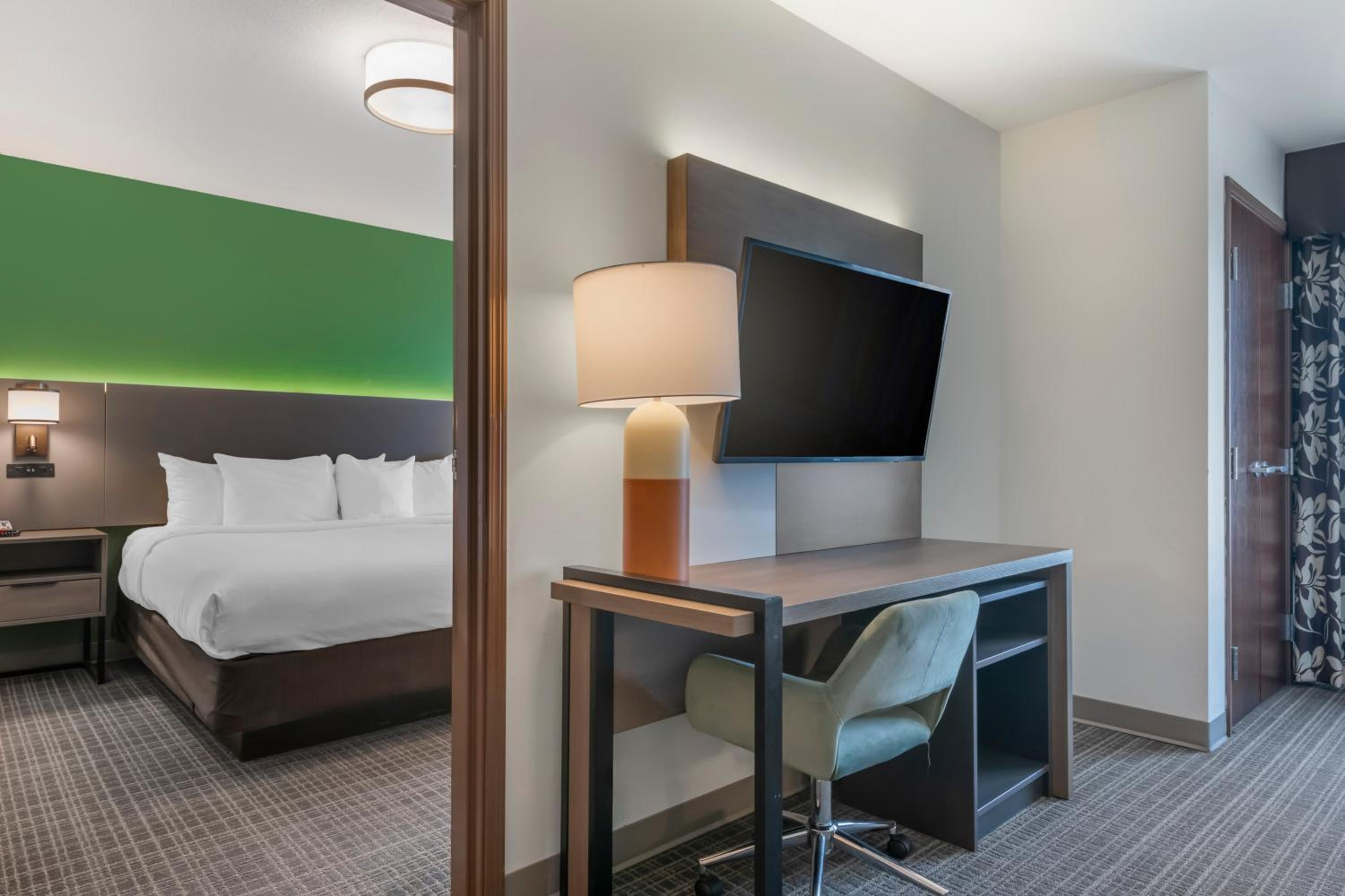 Family Suite - Photo 1