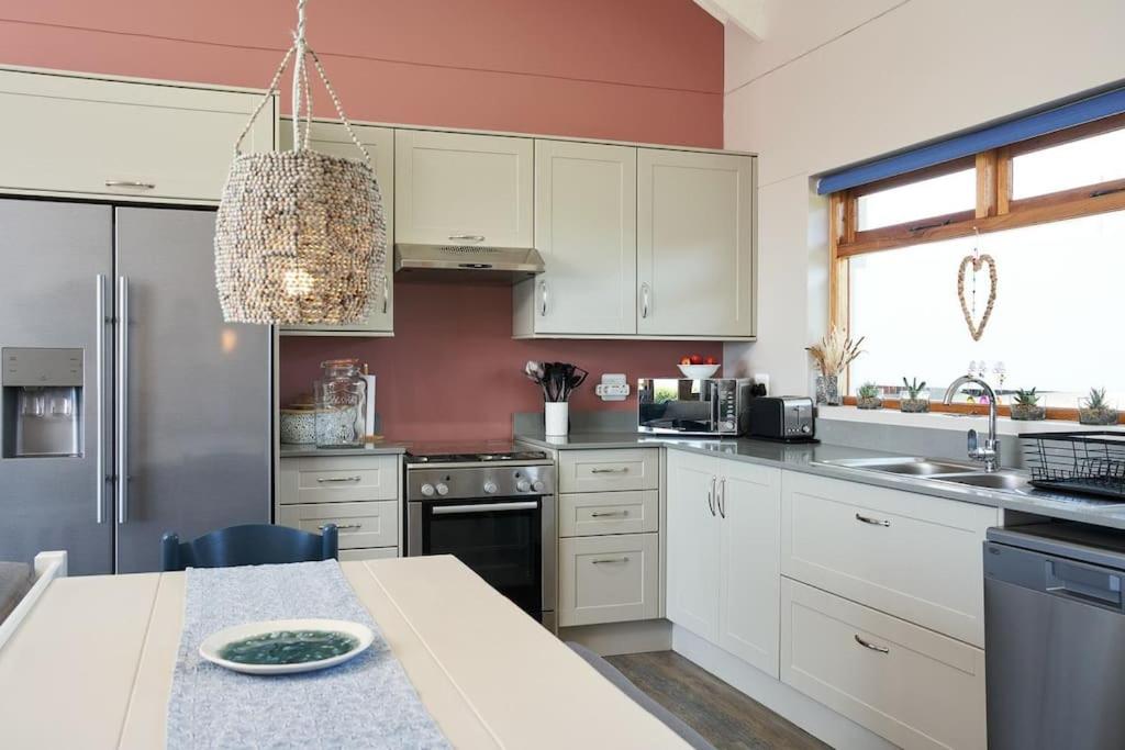 Two-Bedroom Apartment - Photo 23