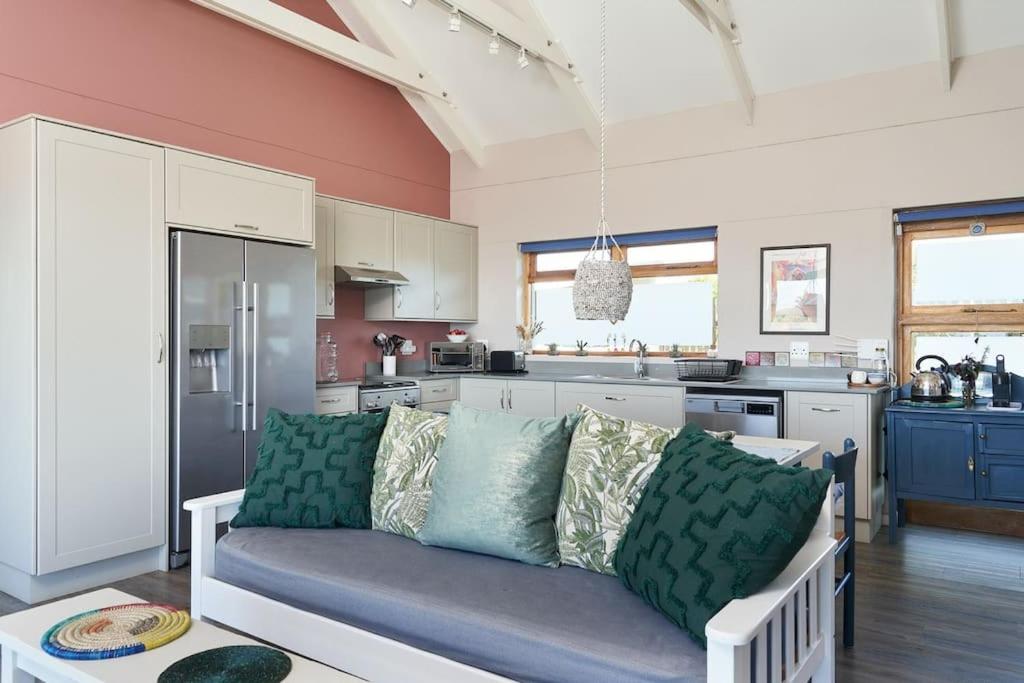 Two-Bedroom Apartment - Photo 14