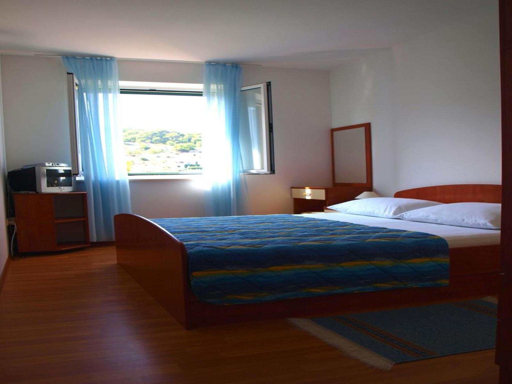 Two-Bedroom Apartment with Balcony and Sea View photo 1