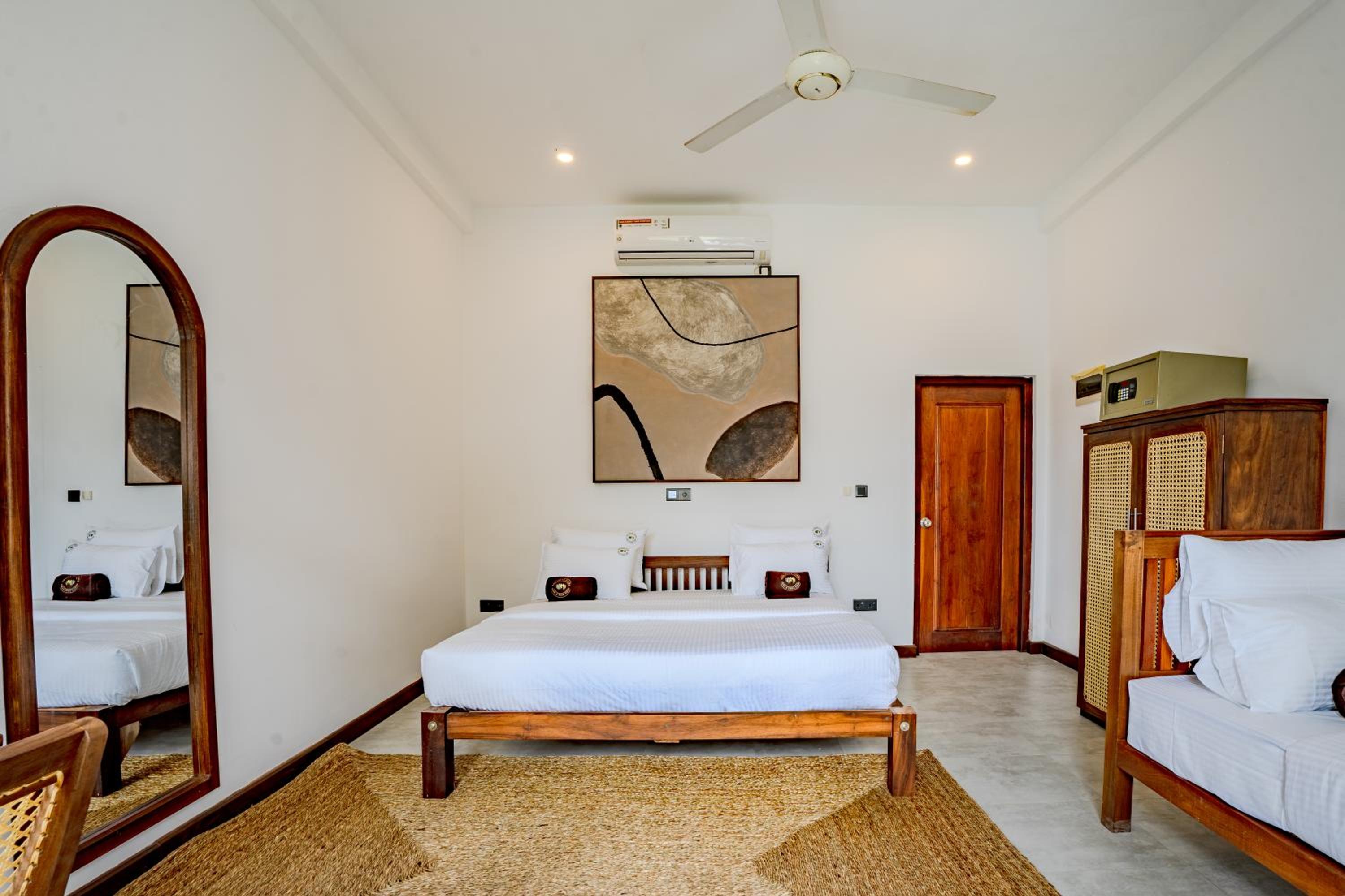 King Room with Pool View photo 3