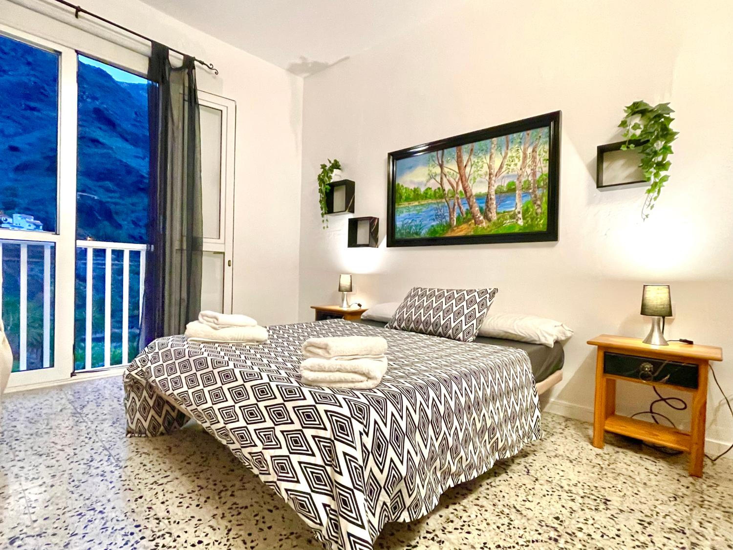 Two-Bedroom House photo 3