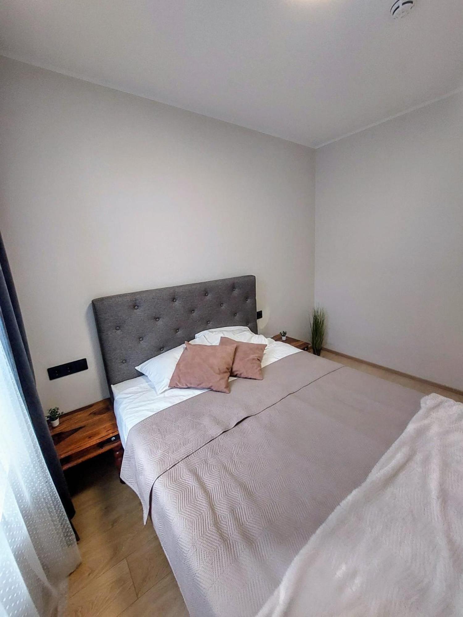 One-Bedroom Superior Apartment photo 2