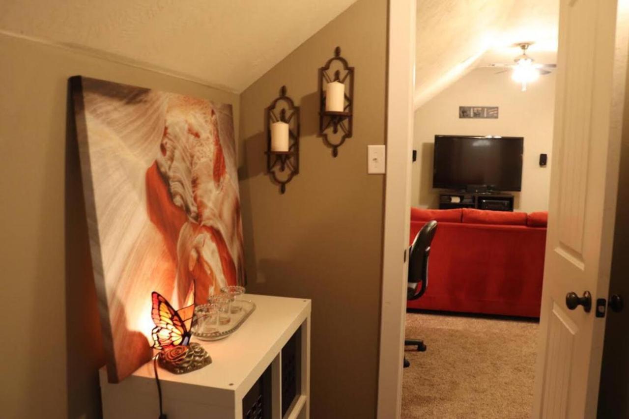 One-Bedroom Apartment photo 3