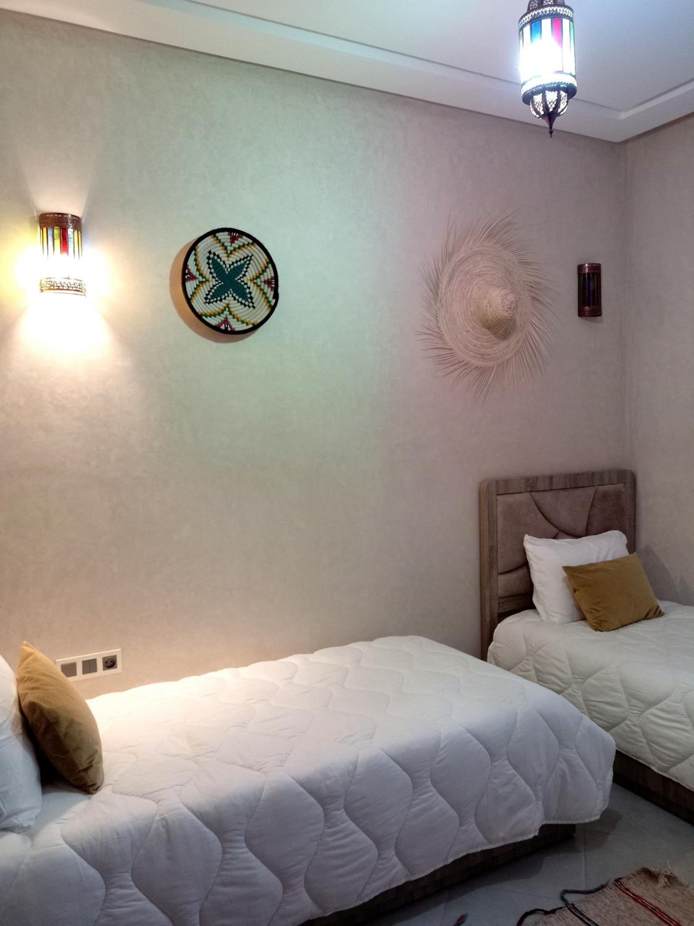Standard Twin Room photo 2
