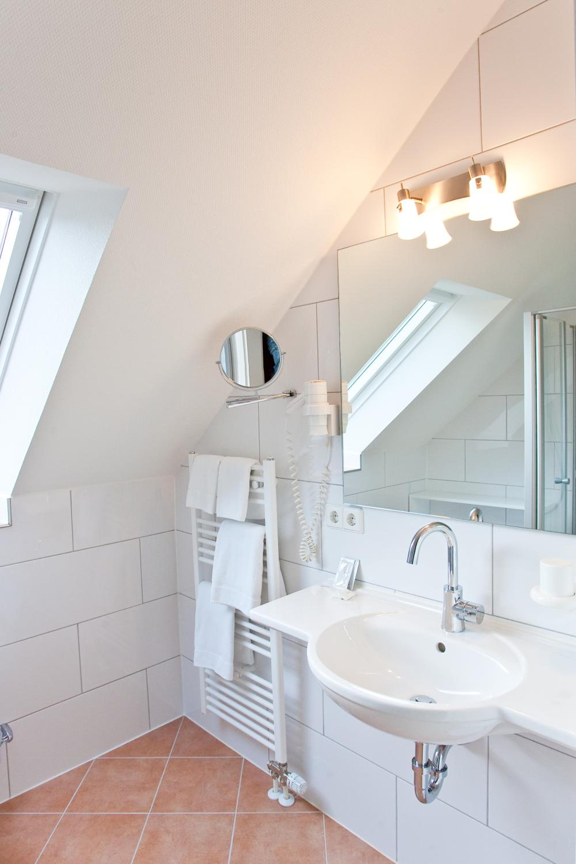Quadruple Room - Photo 6