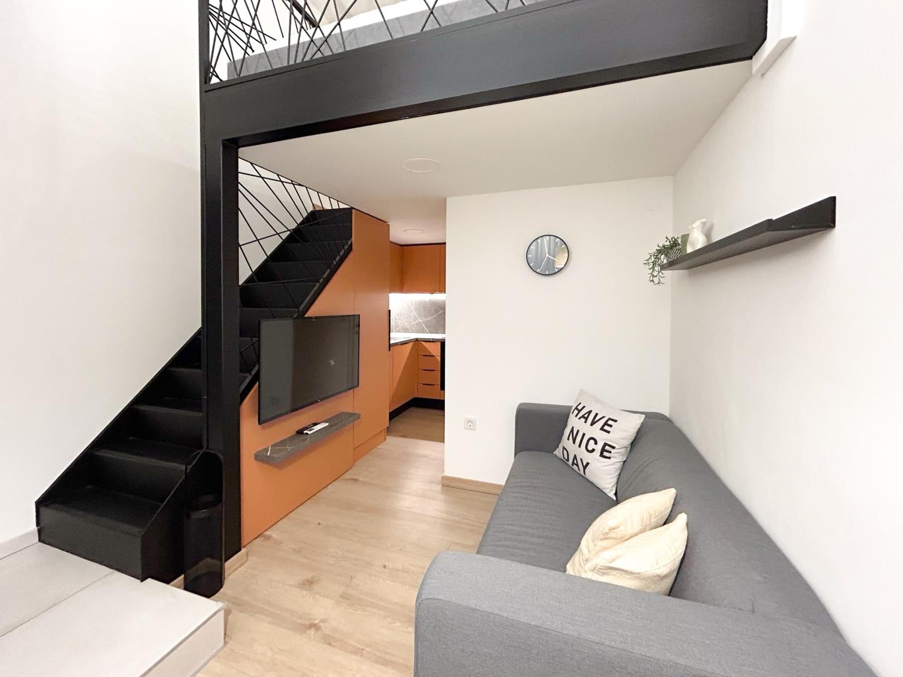 One-Bedroom Apartment