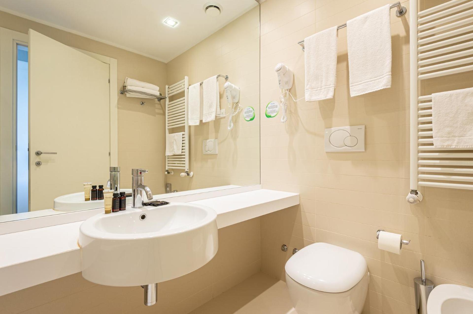 Superior Double Room with Spa Access photo 2