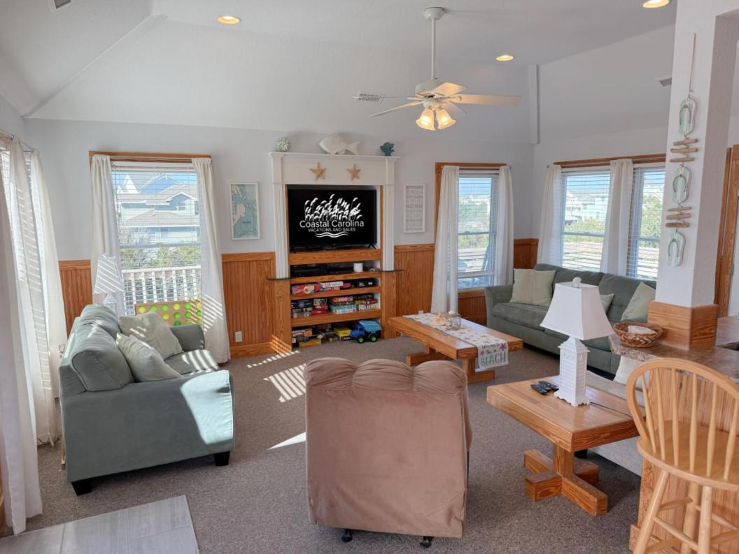 Six-Bedroom Holiday Home photo 1