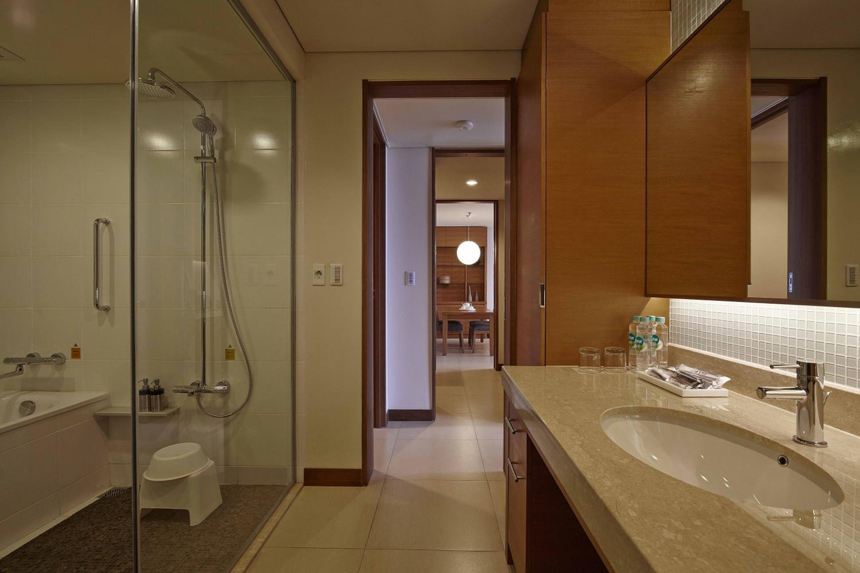 Executive Suite photo 2