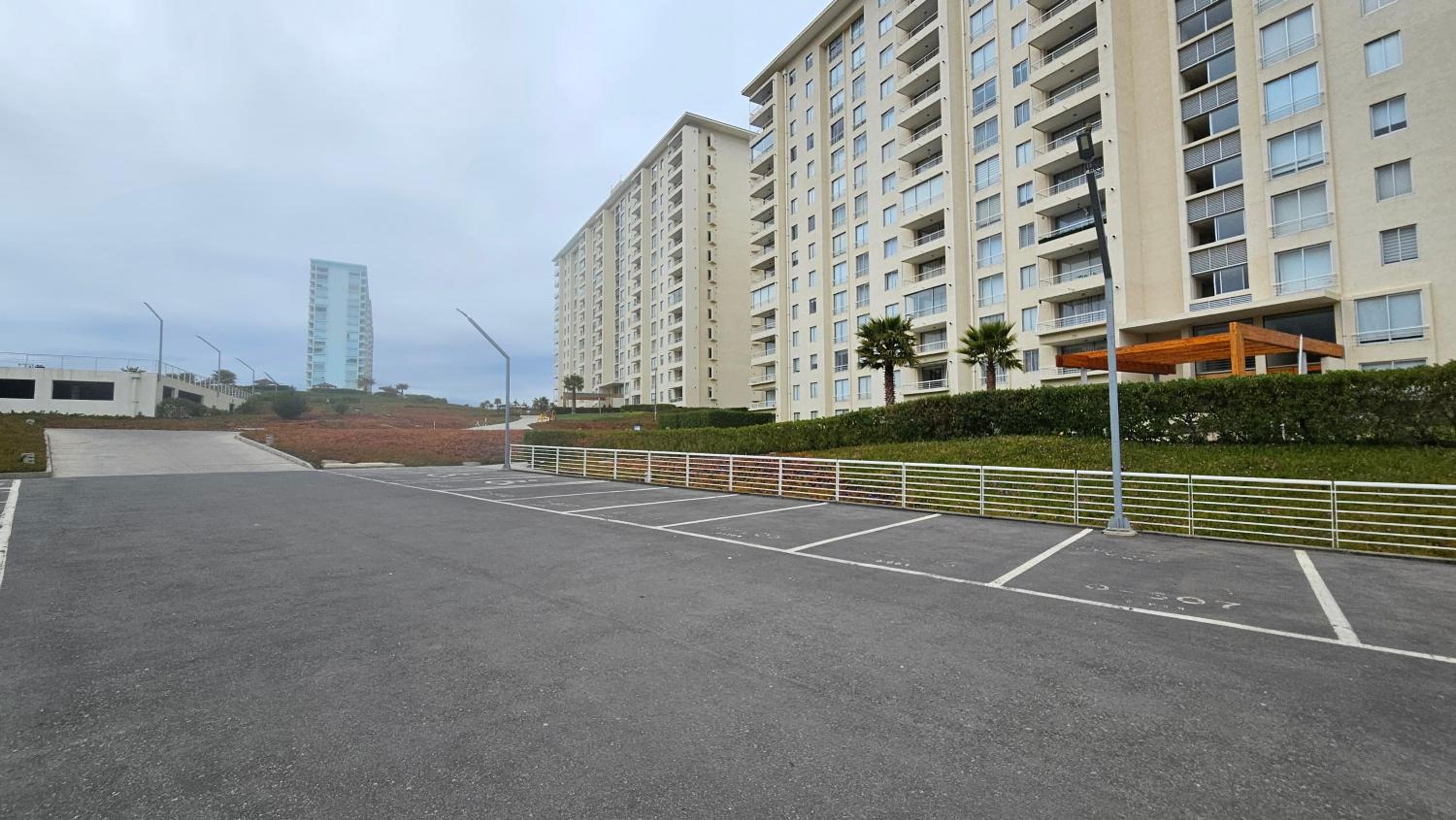 Two-Bedroom Apartment With Sea View photo 2