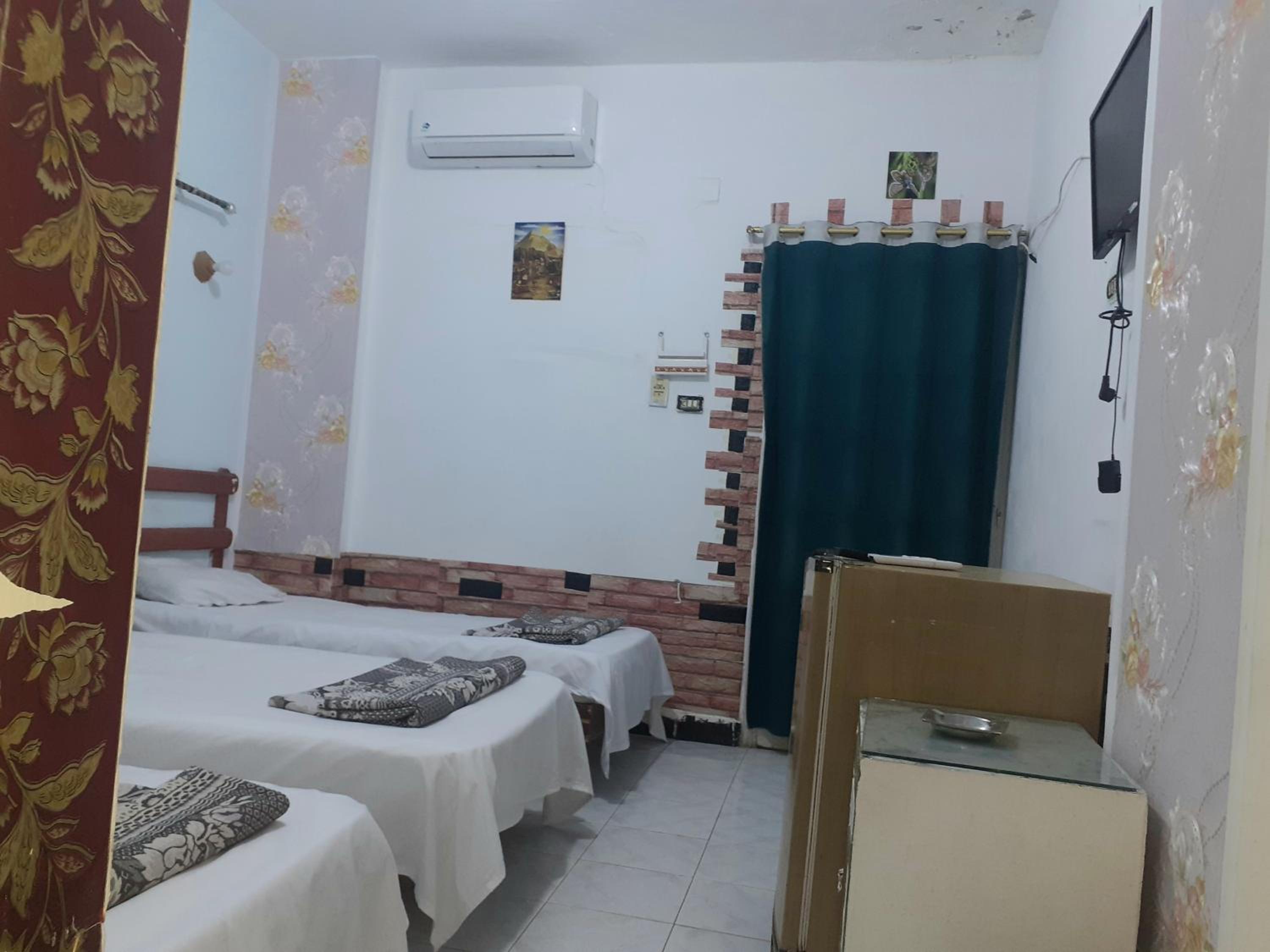 Triple Room with Private Bathroom - Photo 8