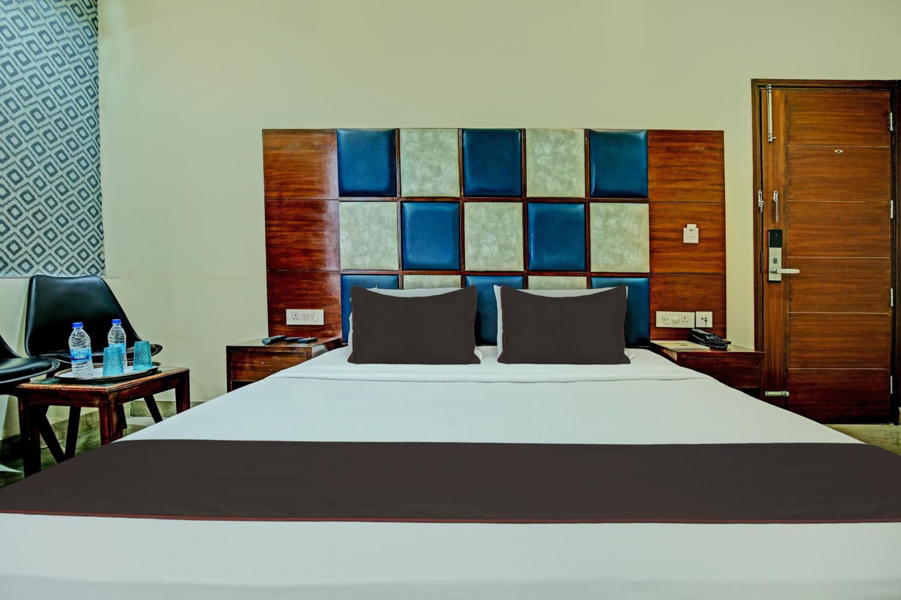 Deluxe Triple Room photo 2