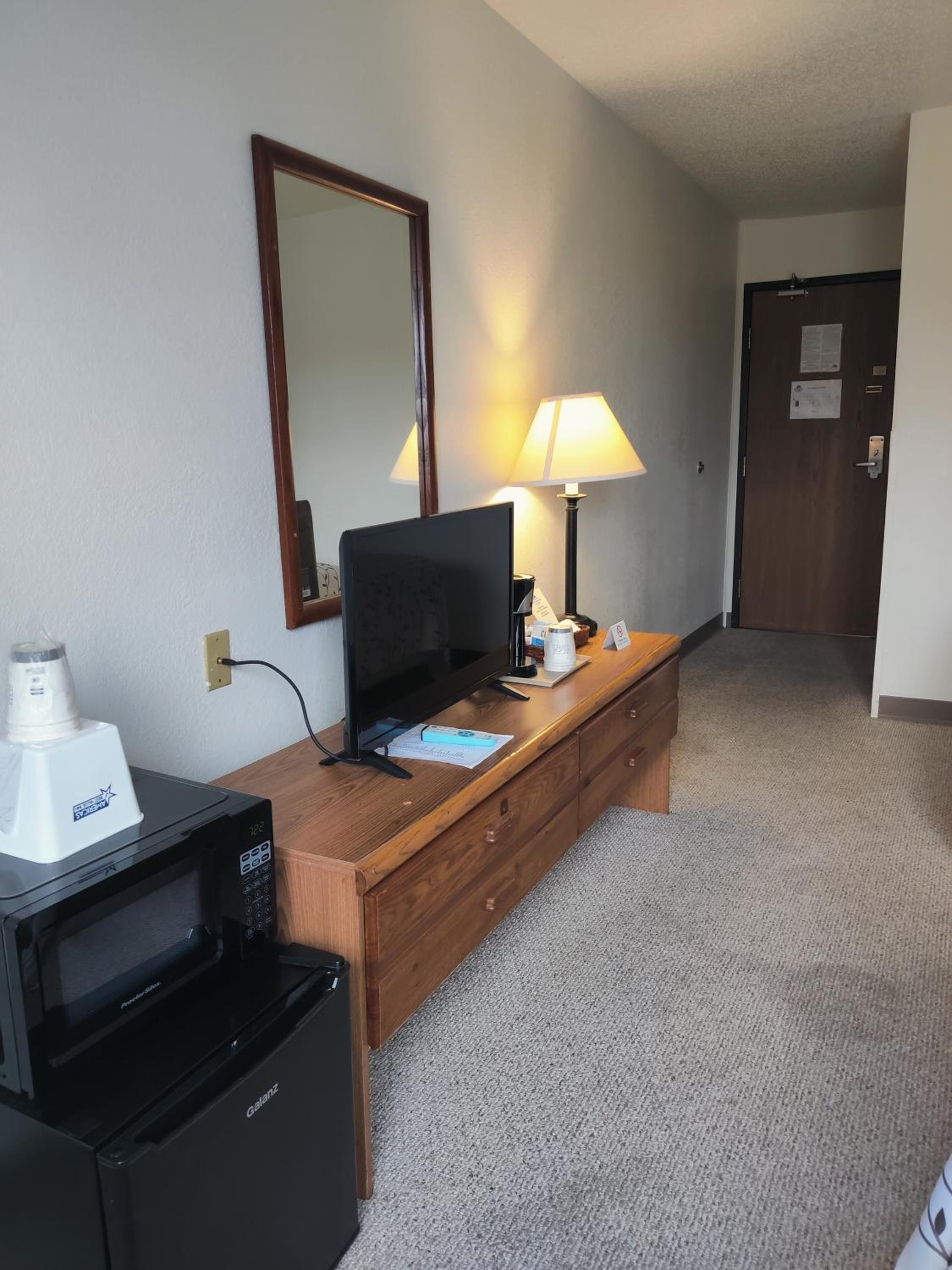 Double Room with Two Double Beds - Non-Smoking - Photo 6