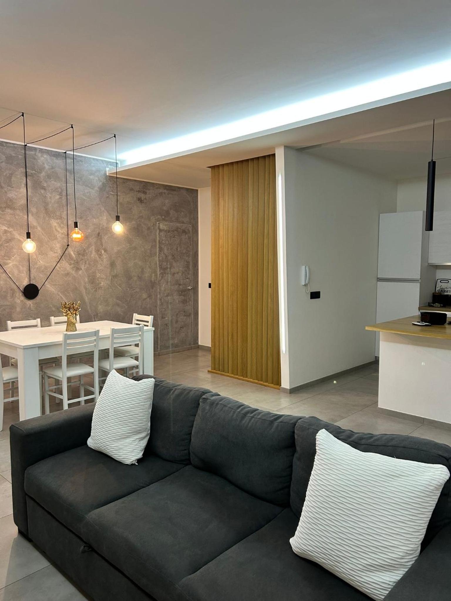 Two-Bedroom Deluxe Apartment with Balcony