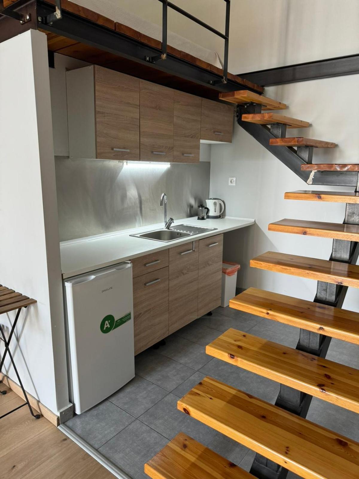 One-Bedroom Apartment - Photo 5