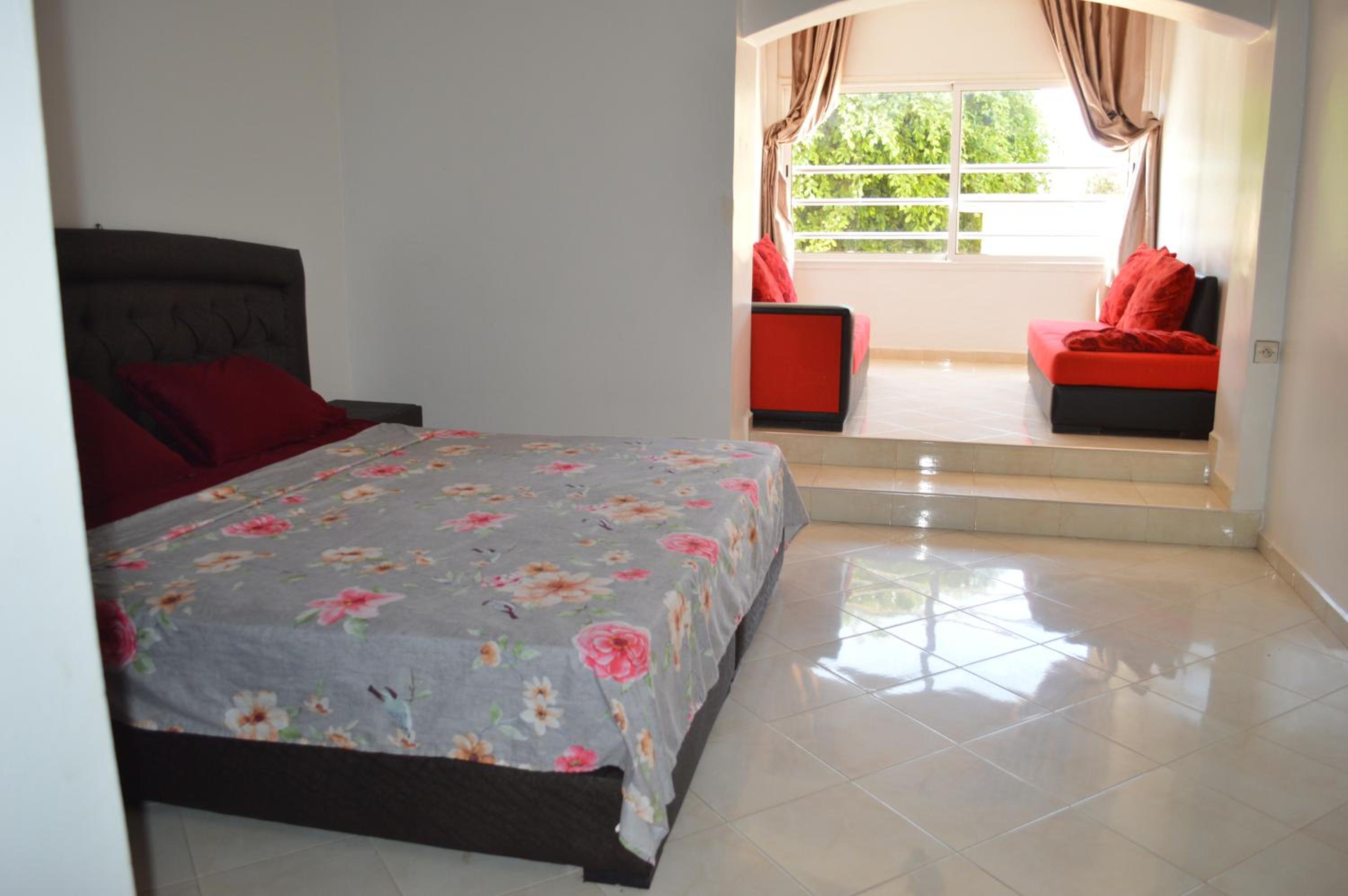 Bed in 4-Bed Dormitory Room photo 3