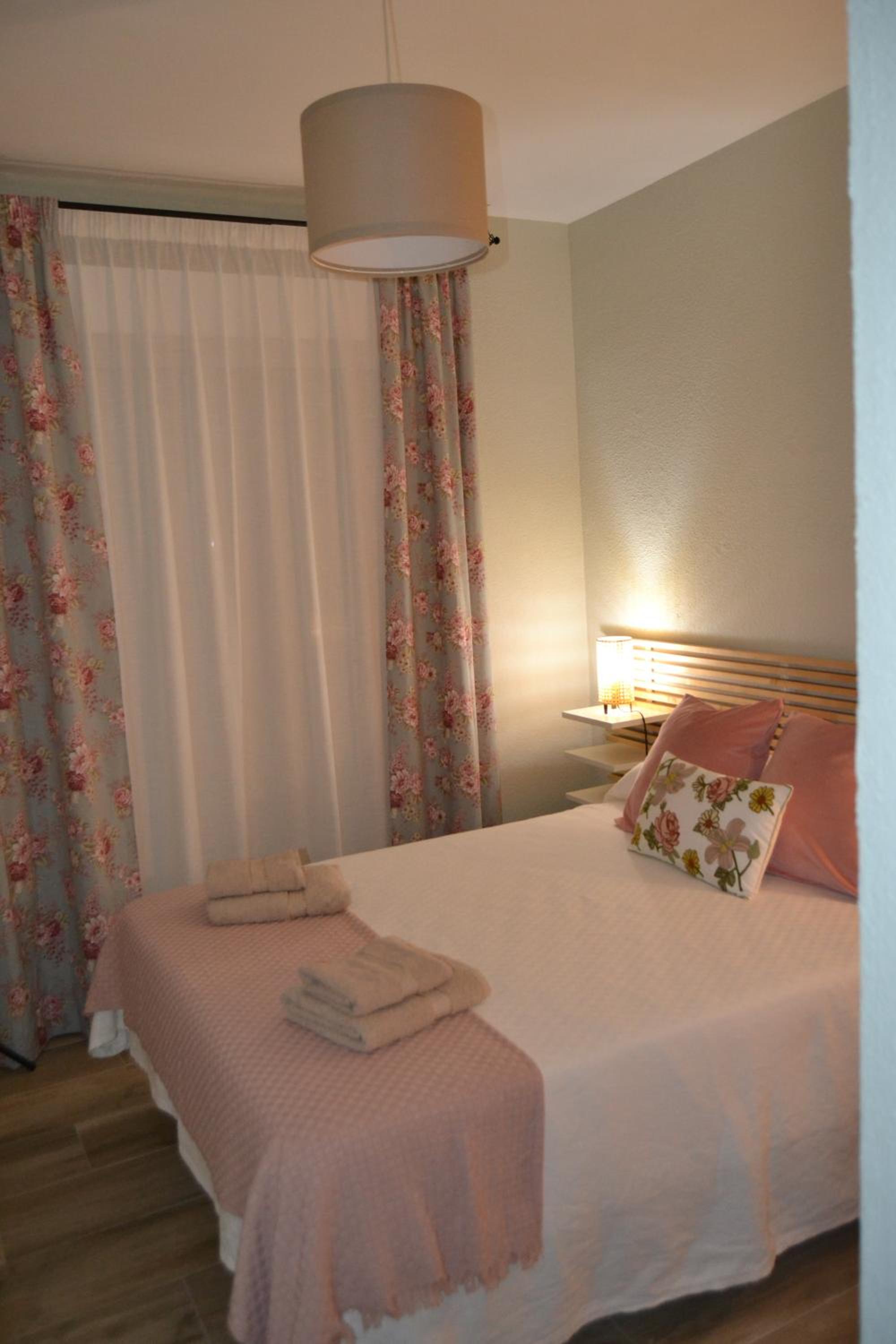 Four-Bedroom House photo 3
