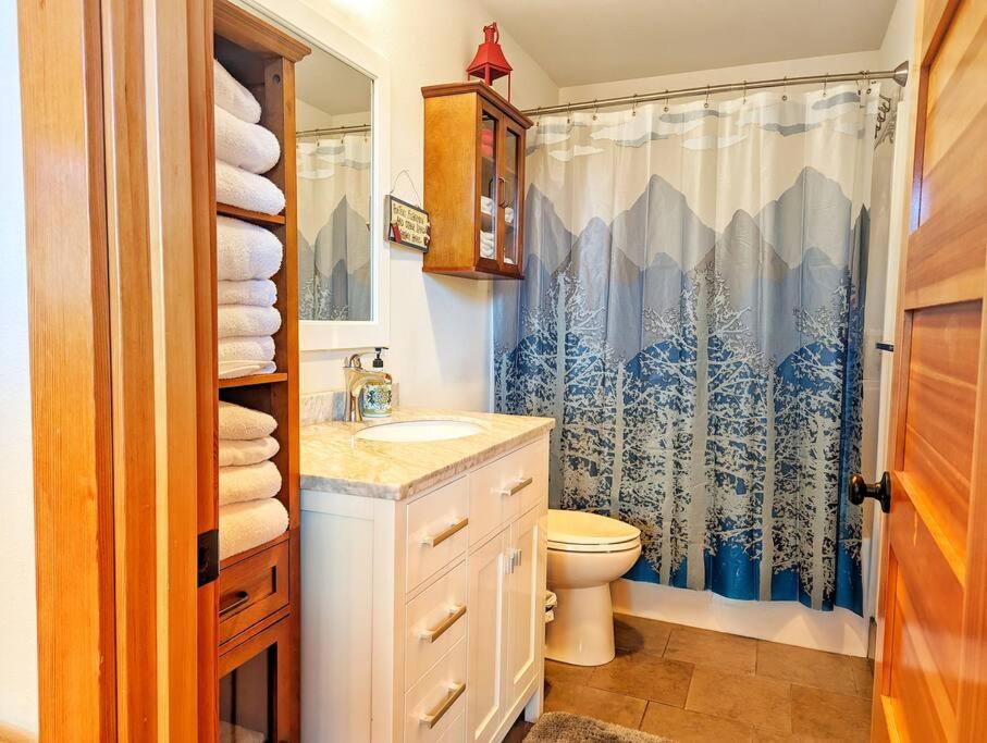 Three-Bedroom Home photo 3
