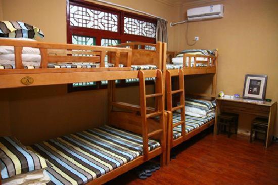 Bed in 4-Bed Dormitory Room photo 2