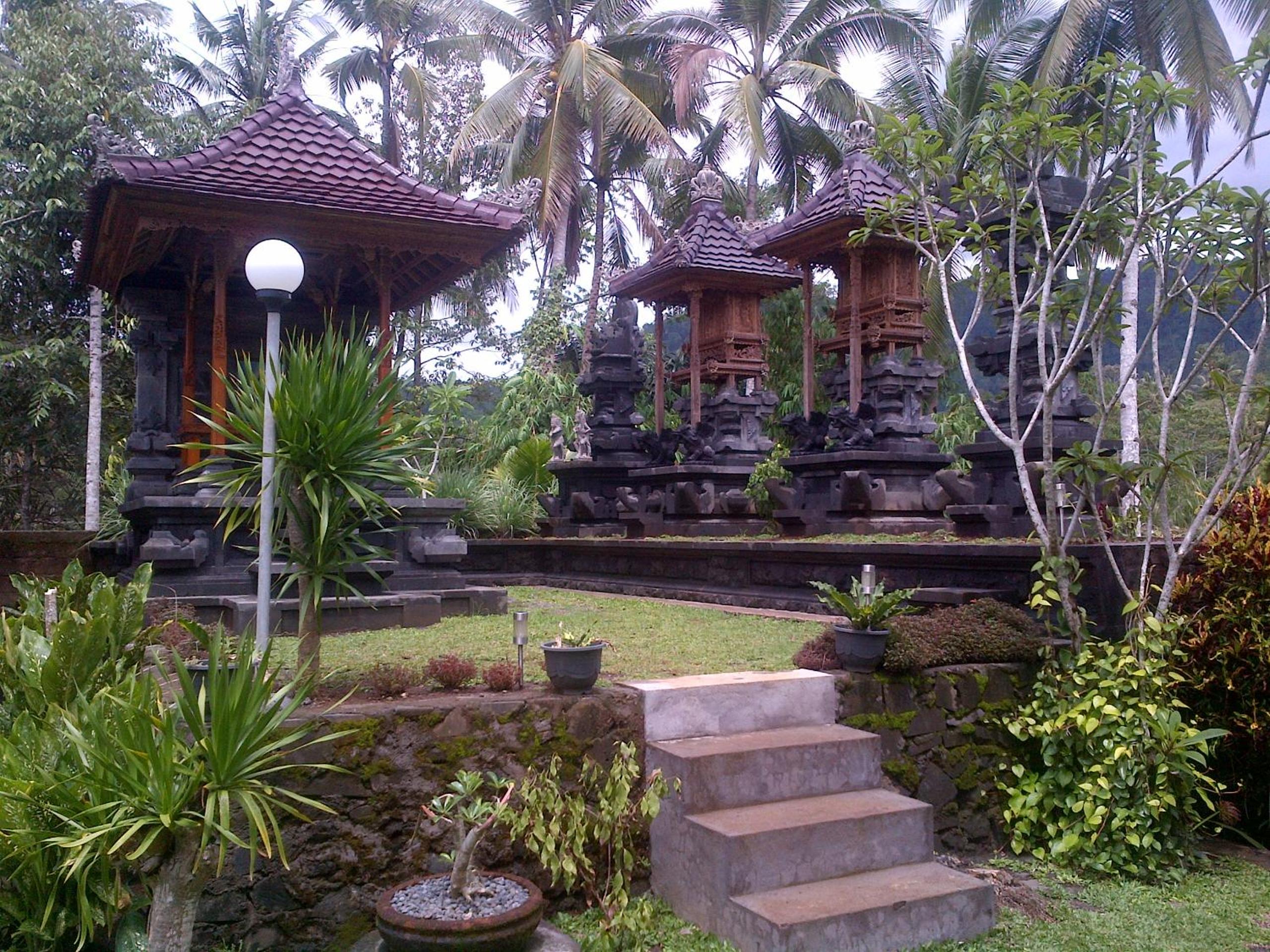 Family Room with Garden View - Photo 9