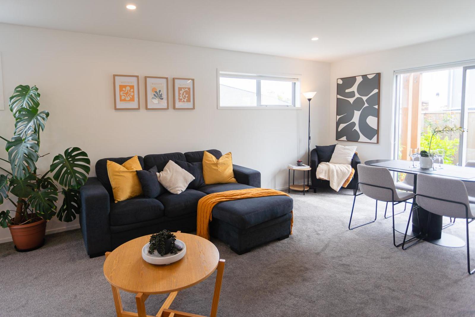 Two-Bedroom House photo 2