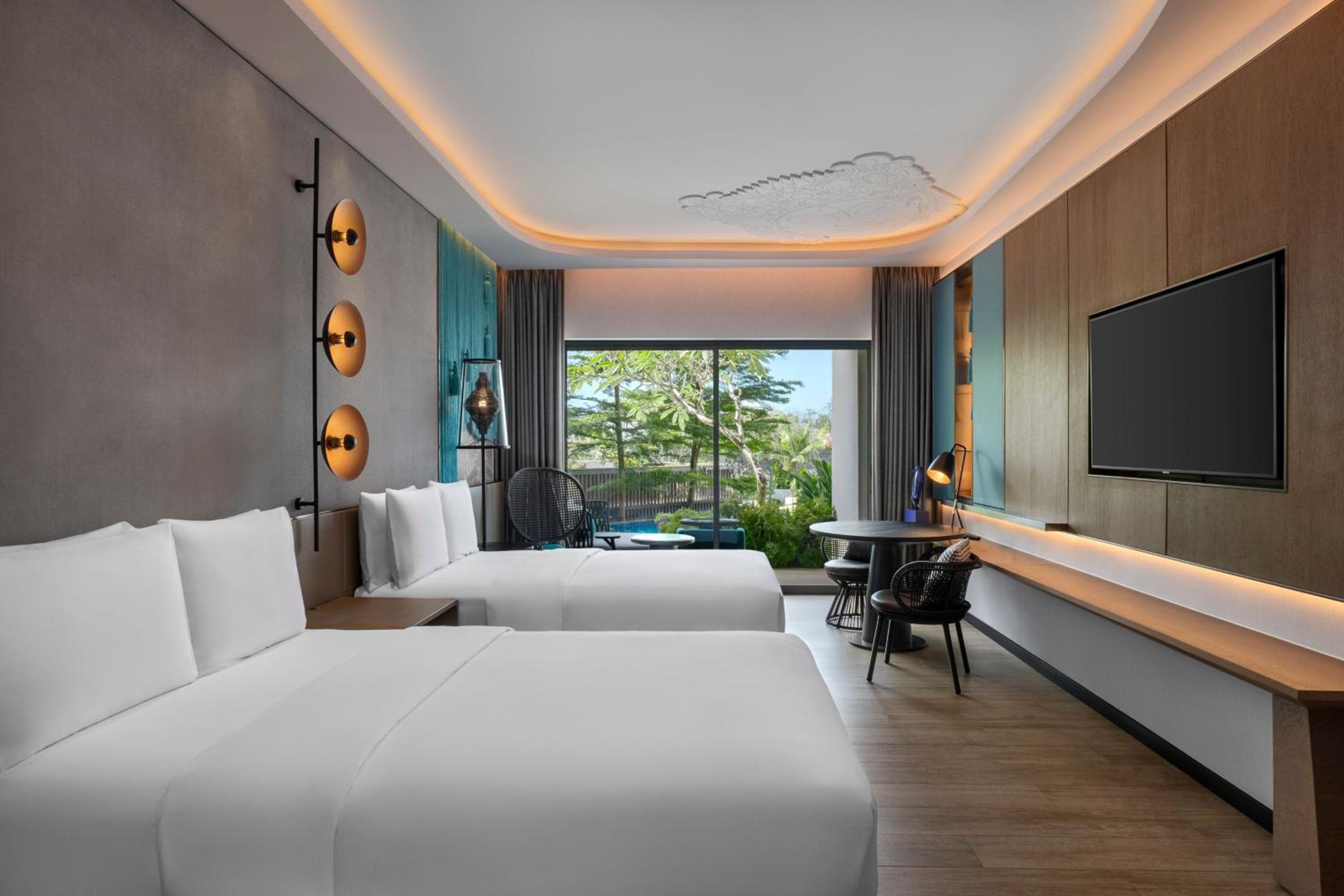 Poolside Deluxe King, Guest room, 1 King, Sofa bed, Balcony, Terrace with Free Scheduled Shuttle to Hotel’s Beach Facility  - Photo 4