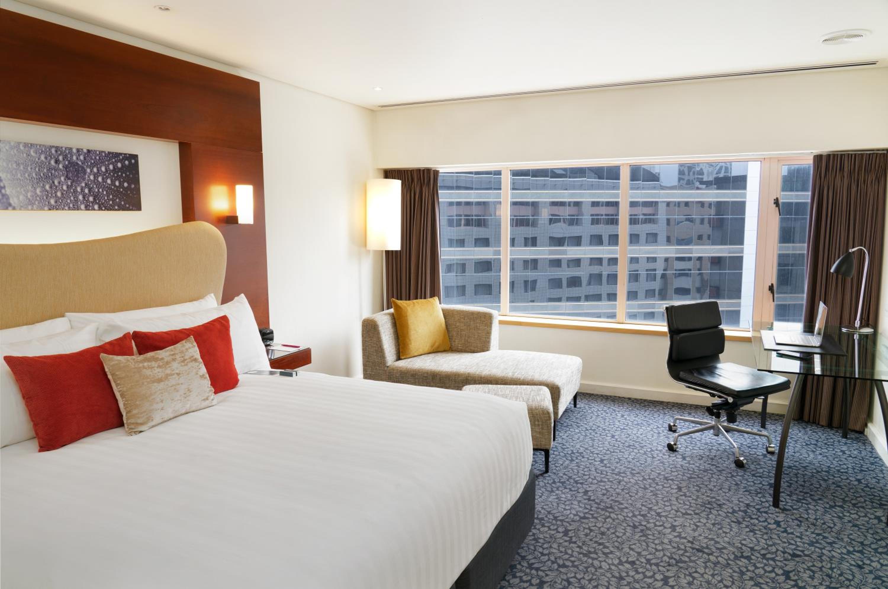 Standard King Room - High Floor - Photo 1